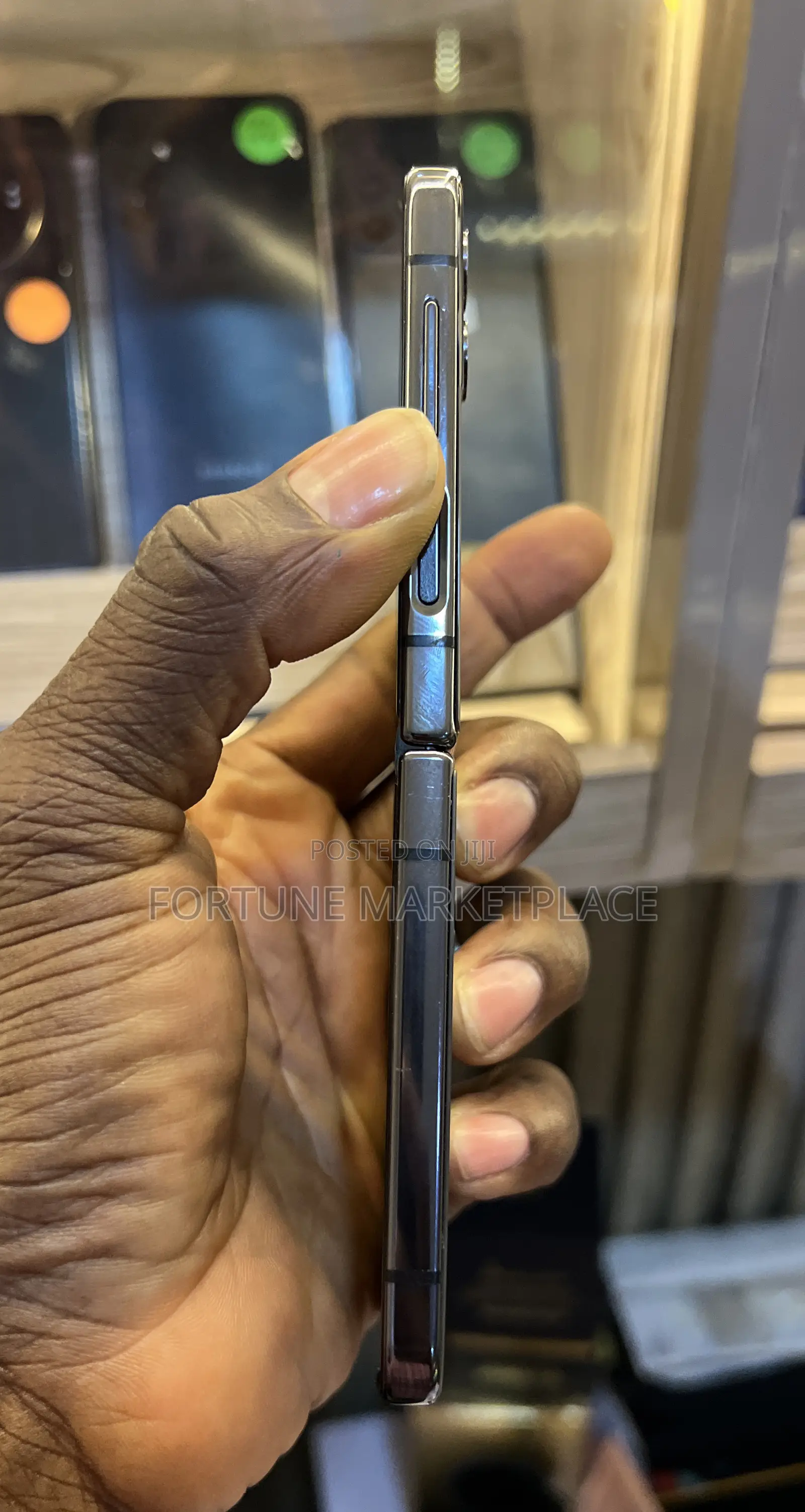 Samsung Galaxy Z Flip4 128 GB Black