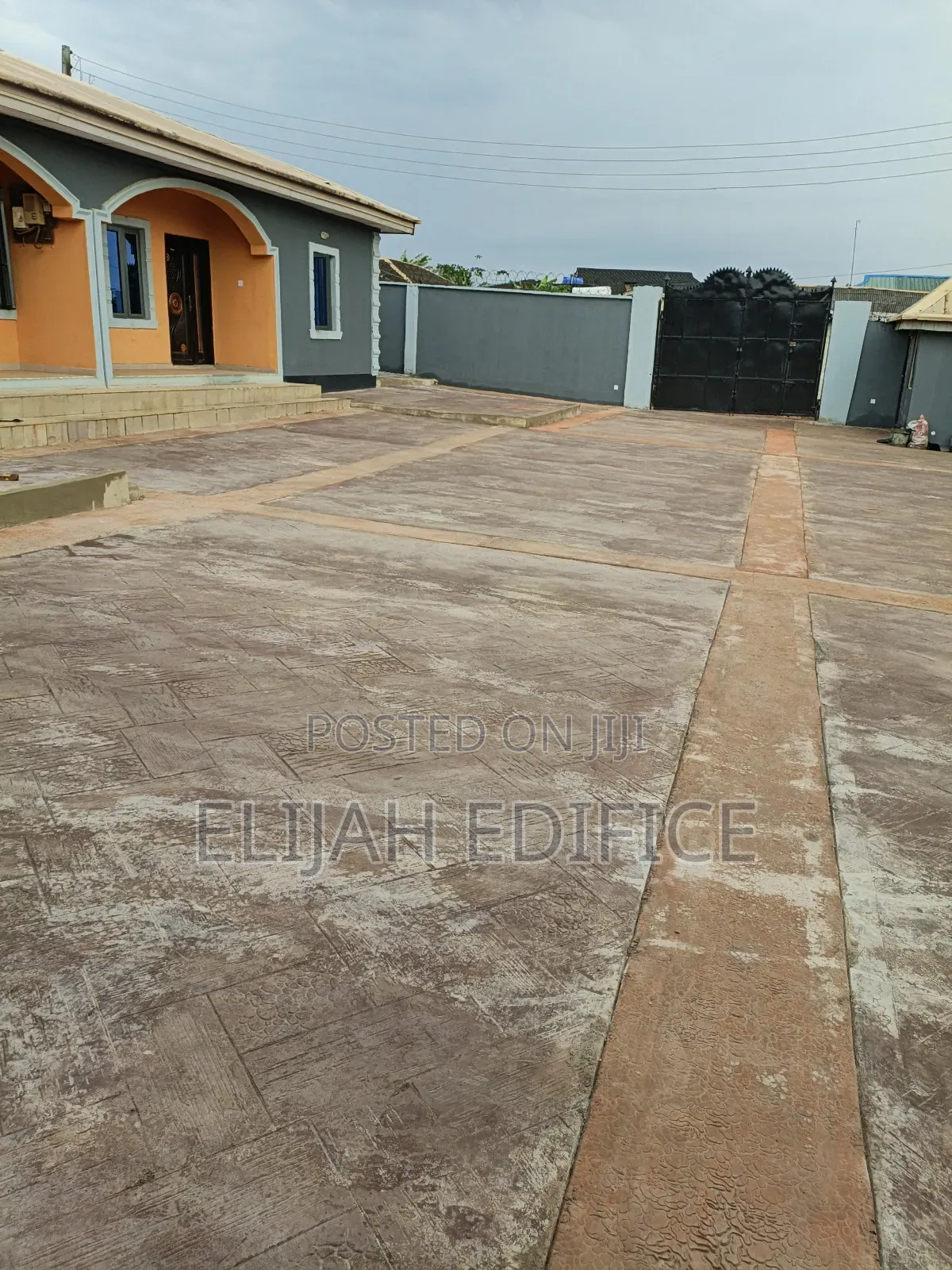 2bdrm Bungalow in Eleshin, Ijede / Ikorodu for rent