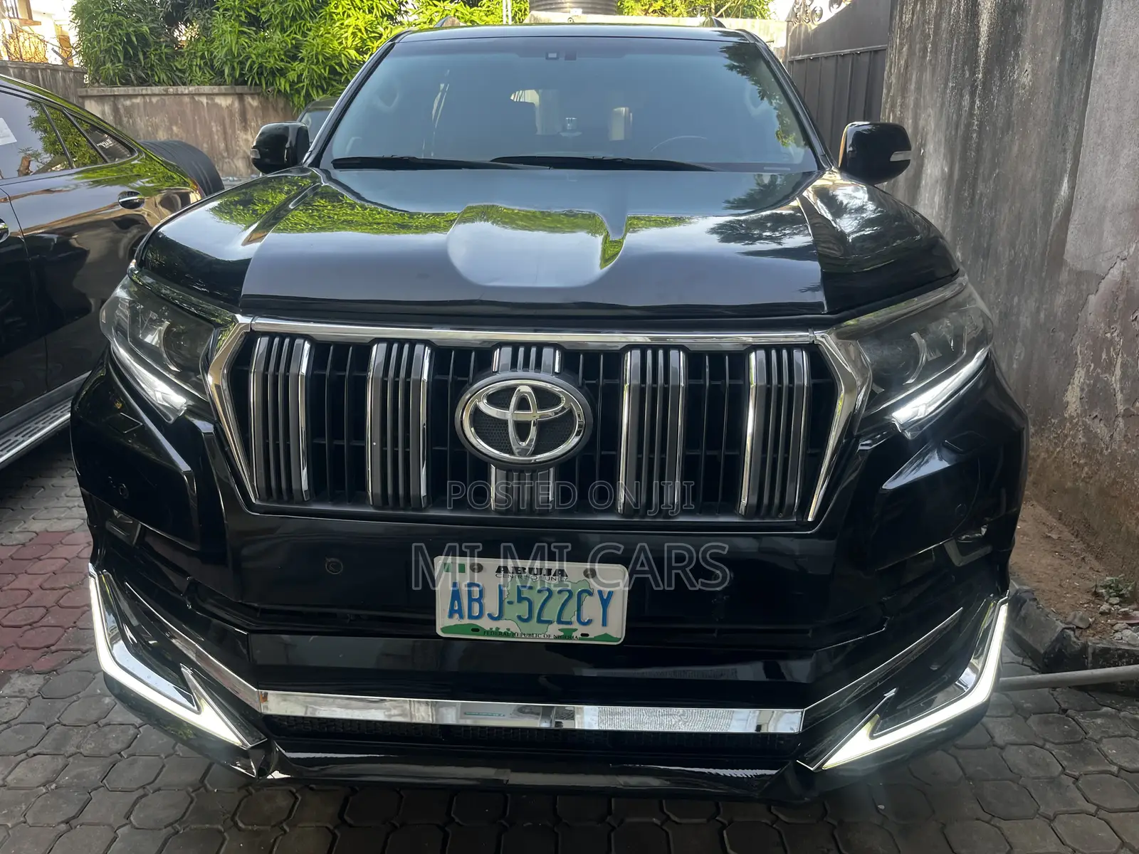 Toyota Land Cruiser Prado 2016 Black