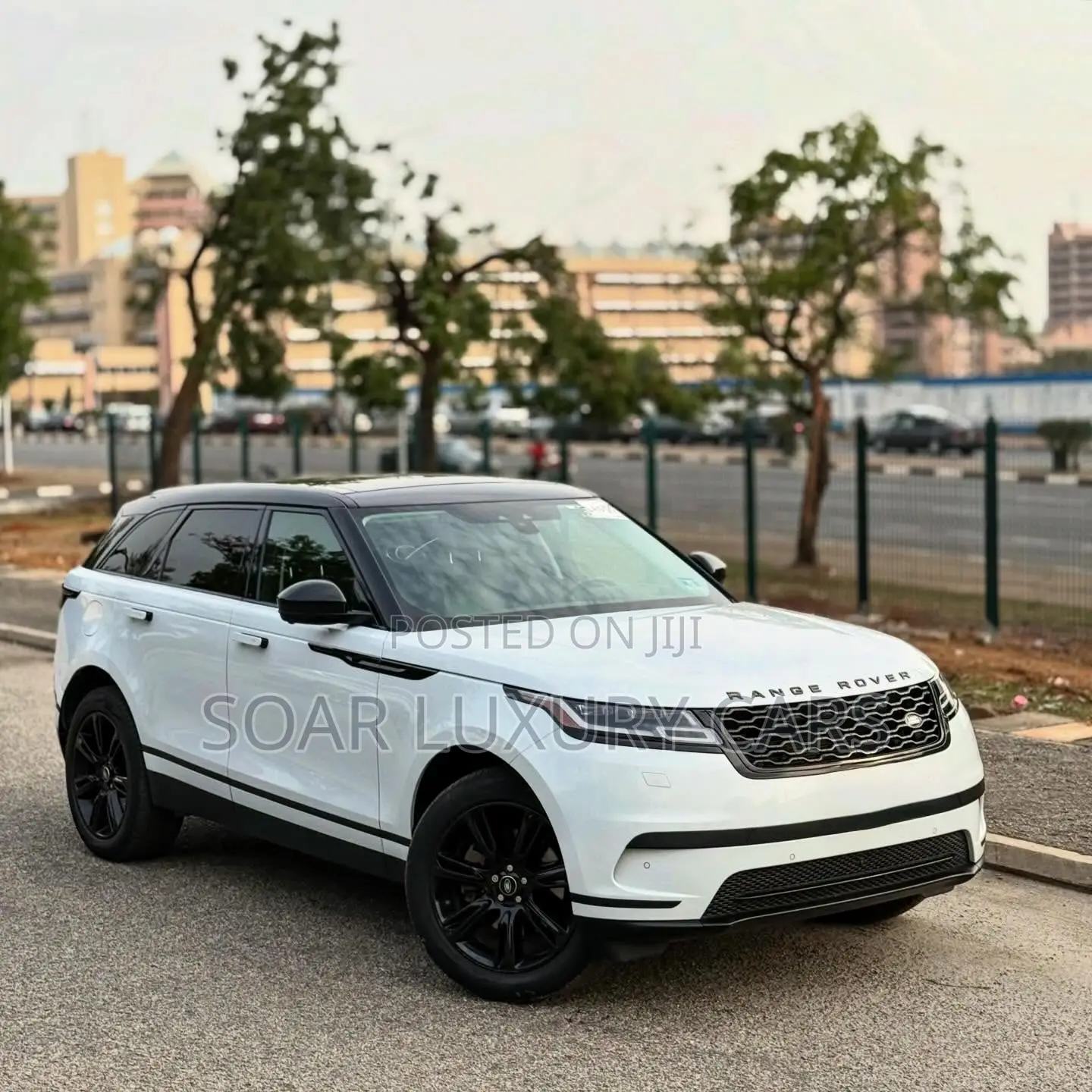 Land Rover Range Rover Velar S 2021 White