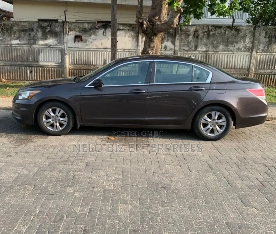 Honda Accord 2012 Brown