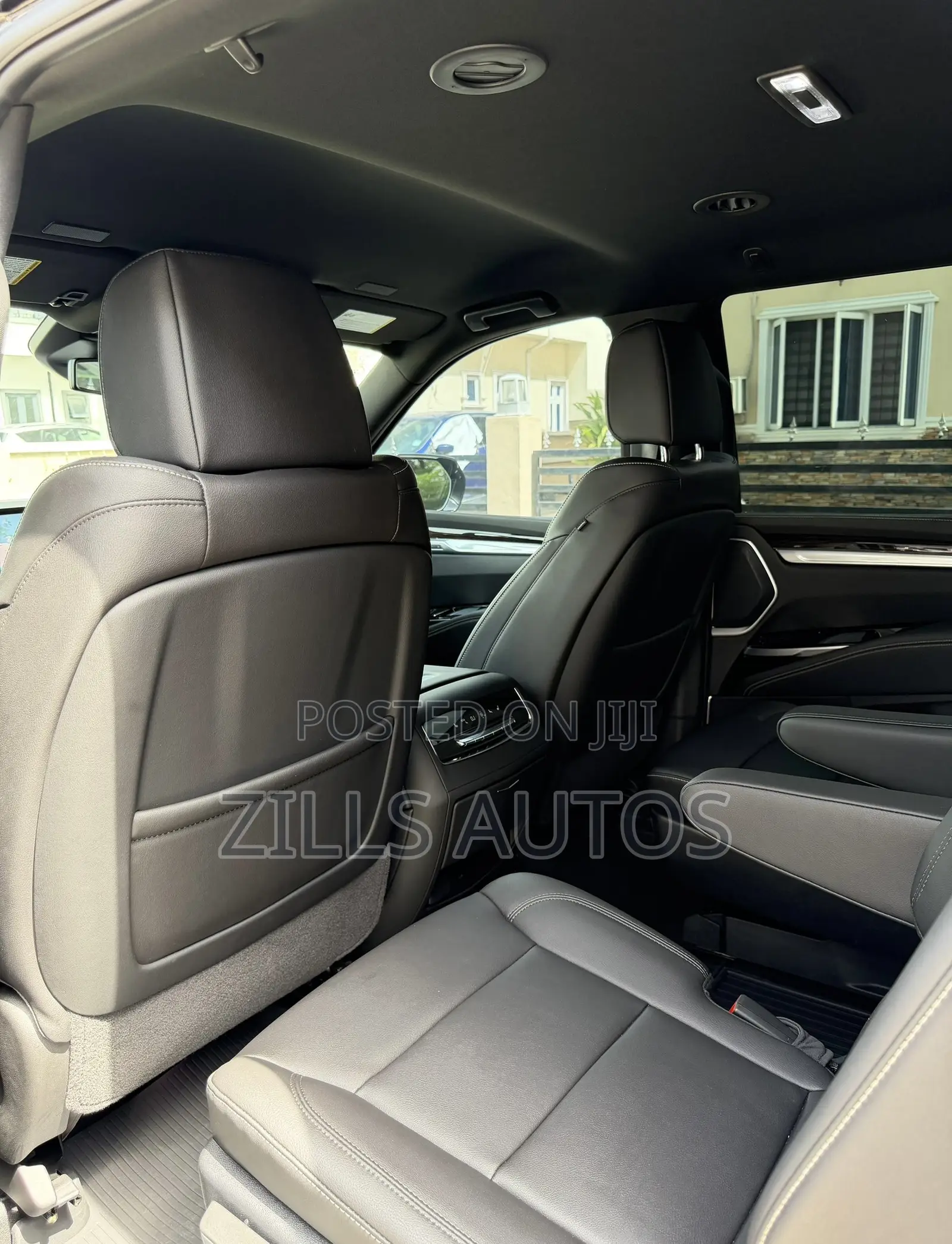 Cadillac Escalade 4WD 4dr Luxury 2025 Black