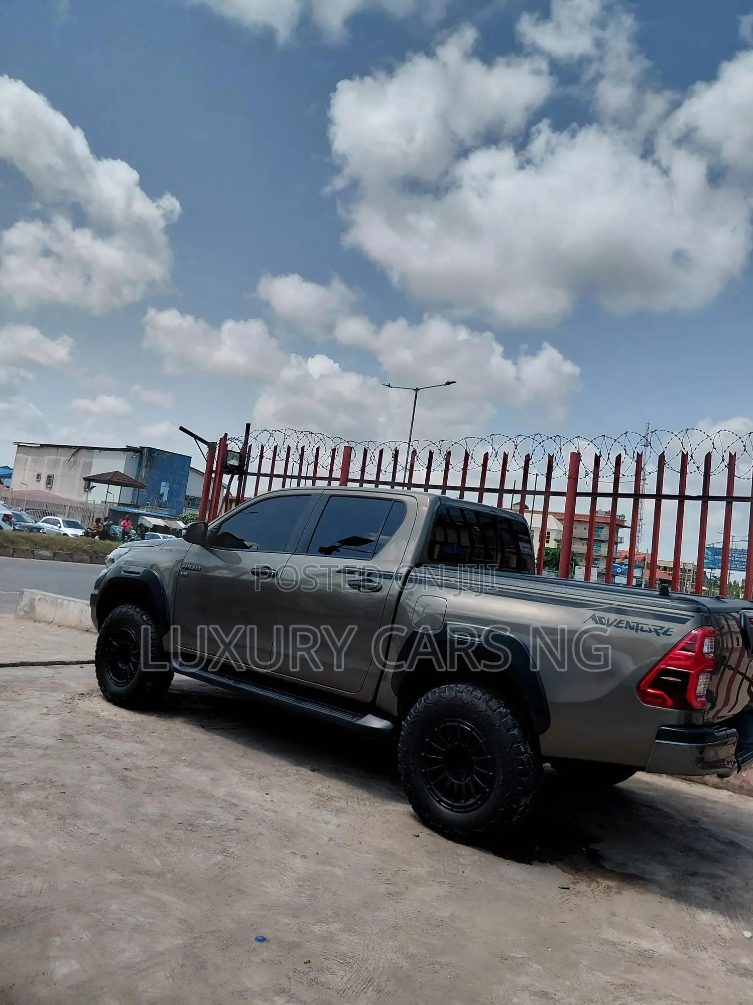 Toyota Hilux 2021 Gray