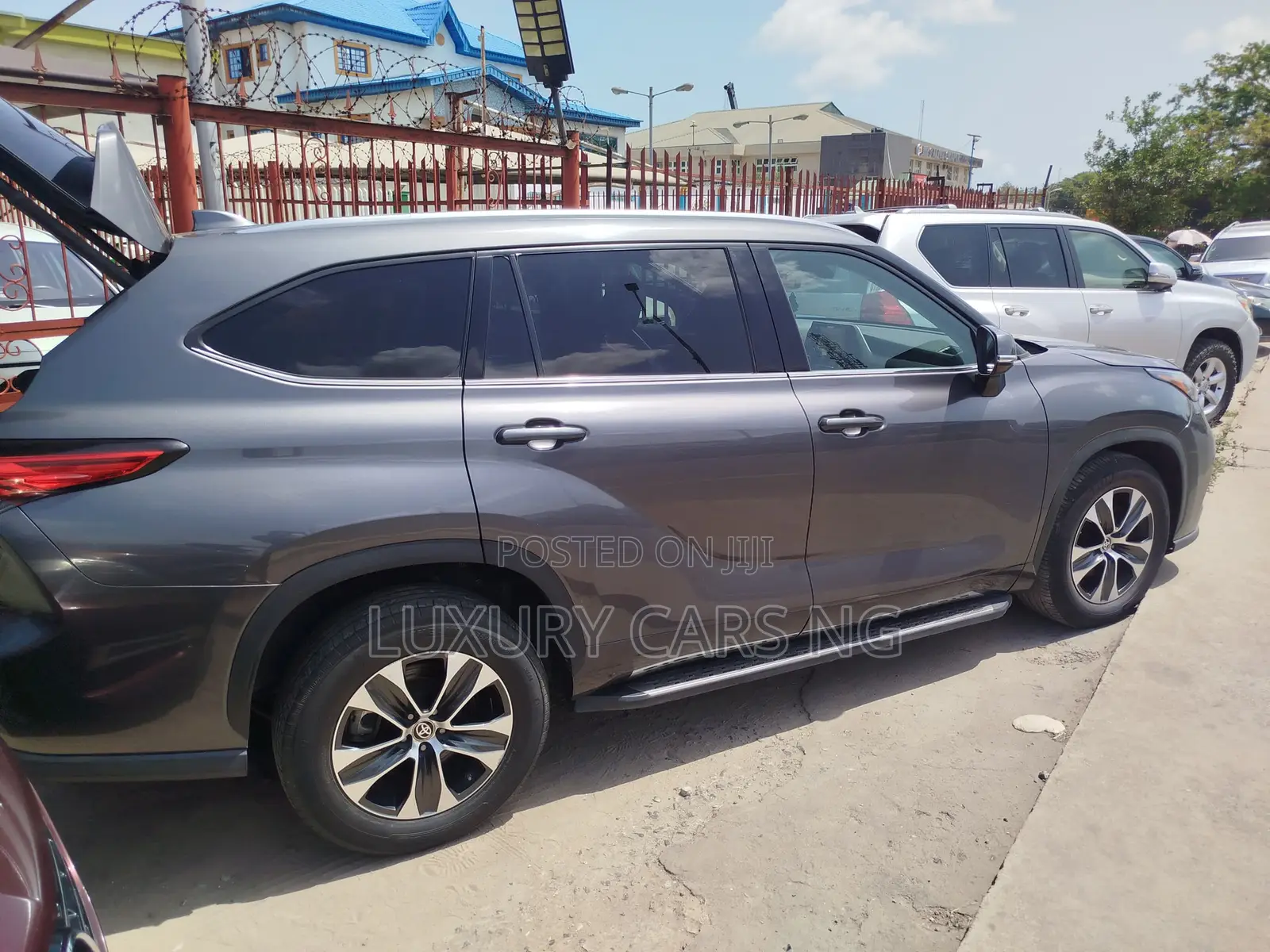 Toyota Highlander 2021 Gray