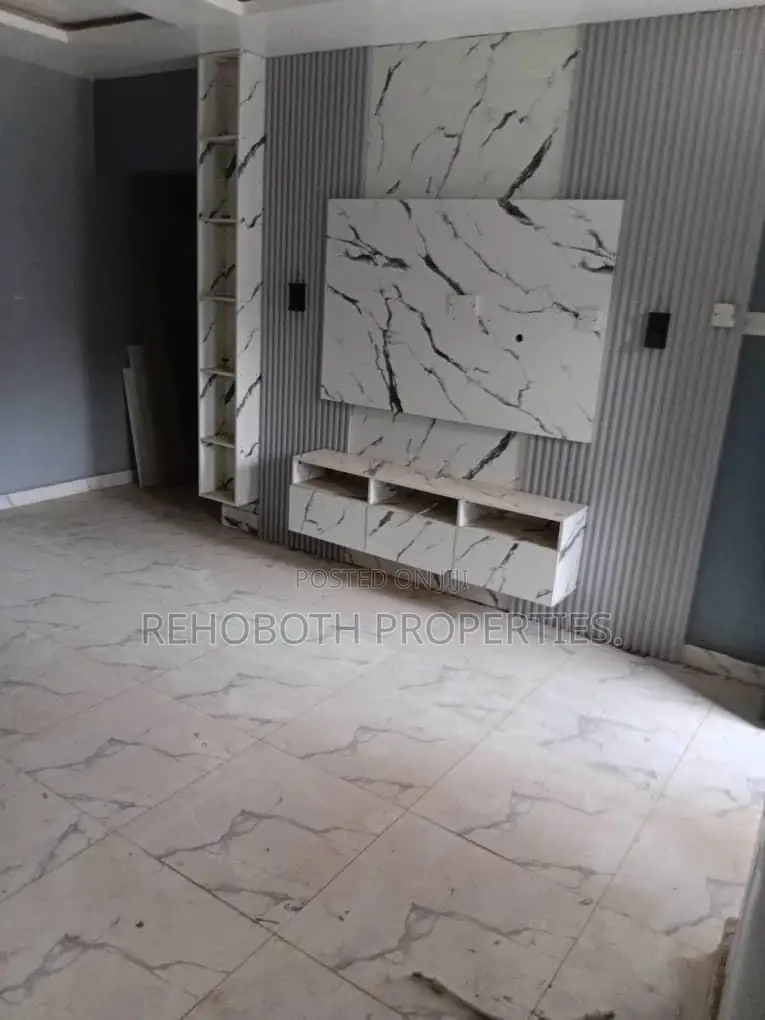 2bdrm Apartment in Oorefe Estate, Akala Express for rent