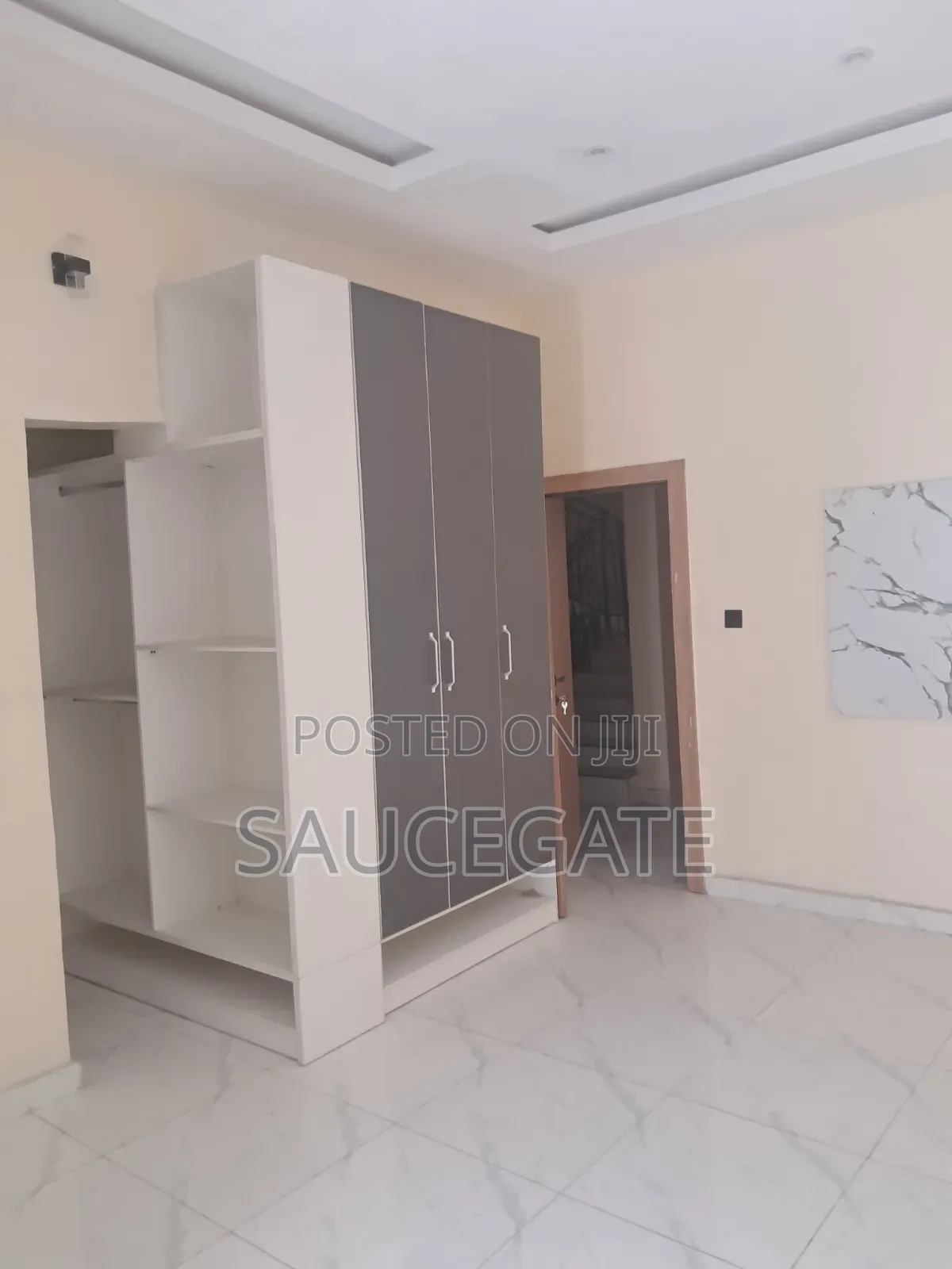 4bdrm Duplex in Apple Junction for sale