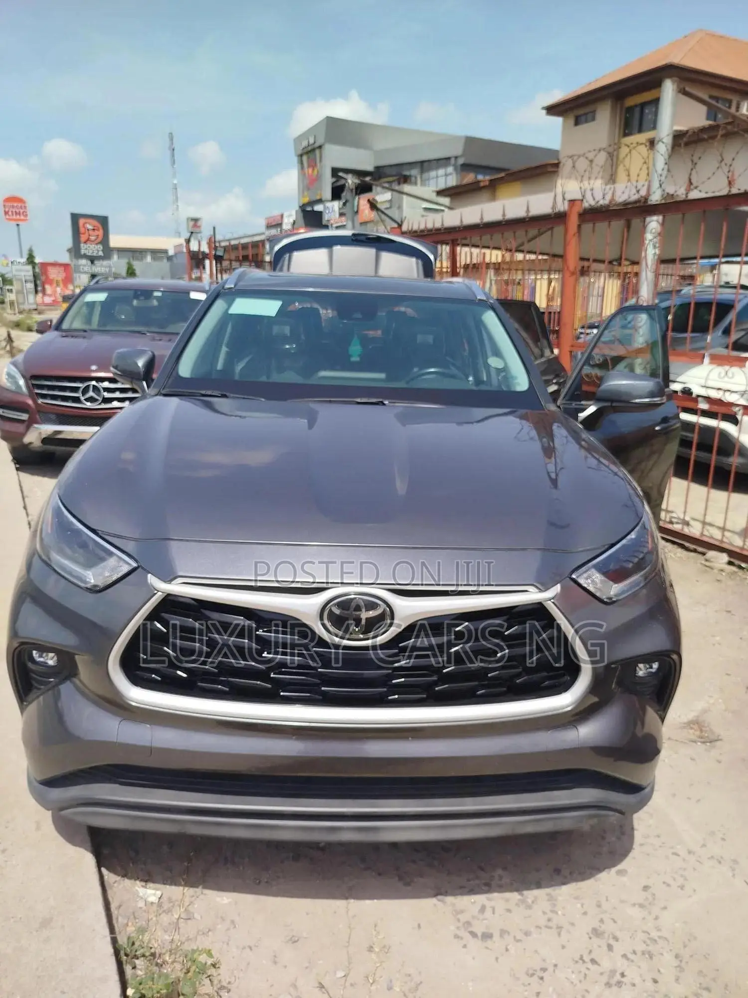 Toyota Highlander 2021 Gray
