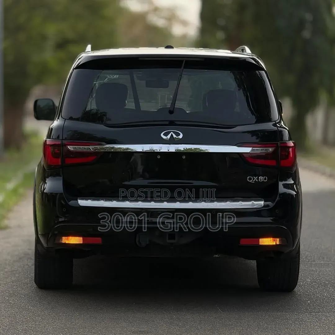 Infiniti QX80 2021 Black