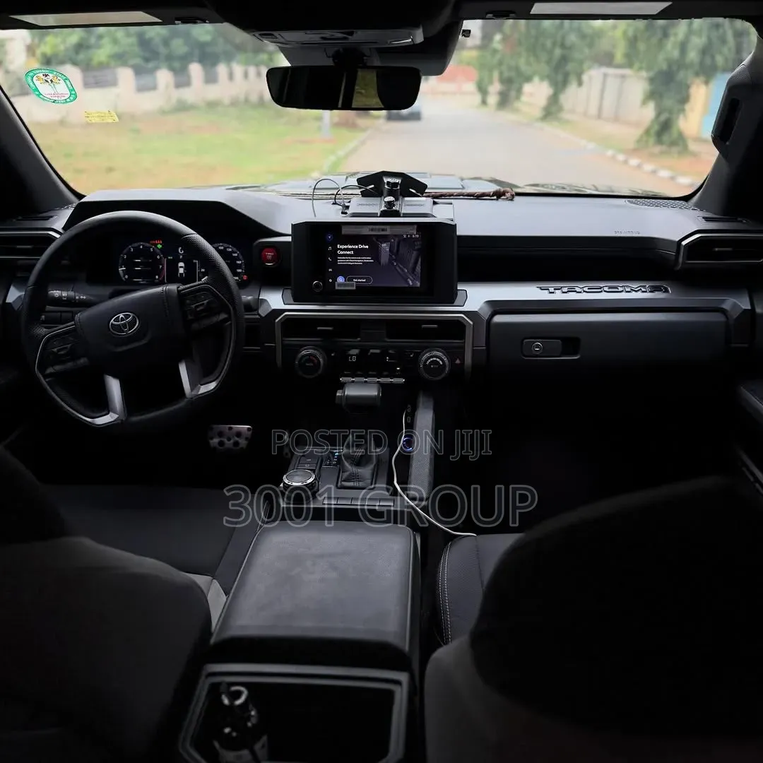 Toyota Tacoma 2025 Black