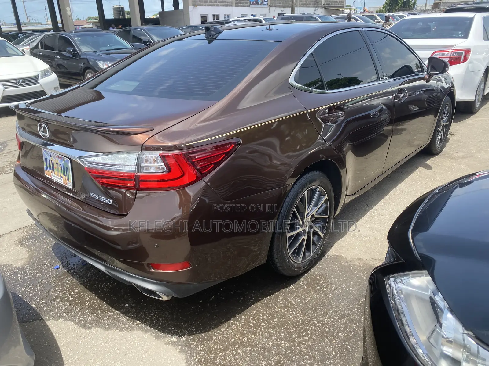 Lexus ES 350 FWD 2016 Brown