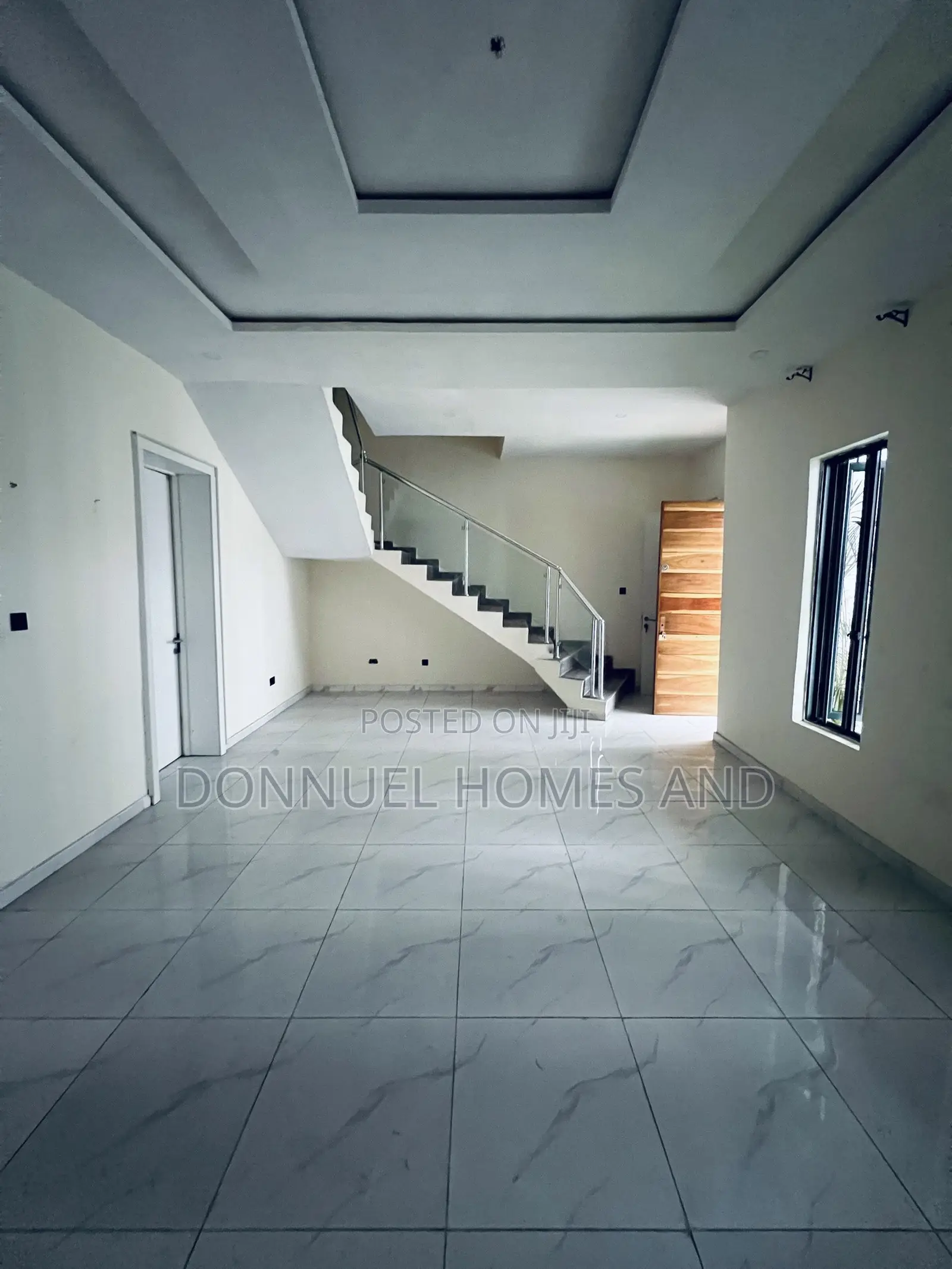 4bdrm Townhouse / Terrace in Ilaje for rent
