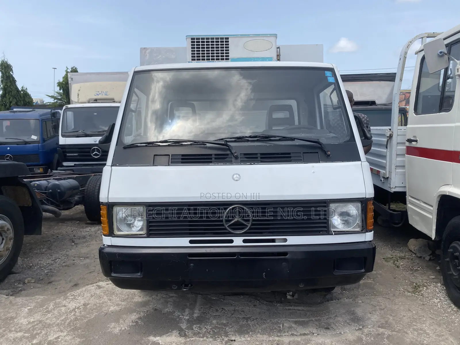 Mercedes Benz Cooling Van