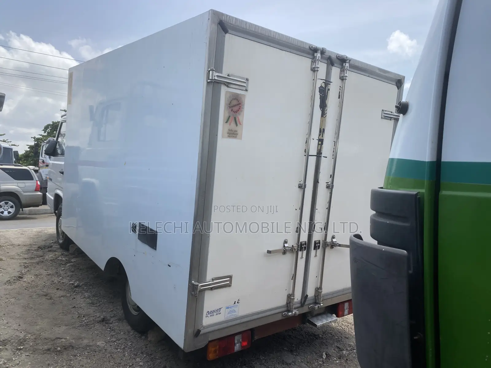 Mercedes Benz Cooling Van