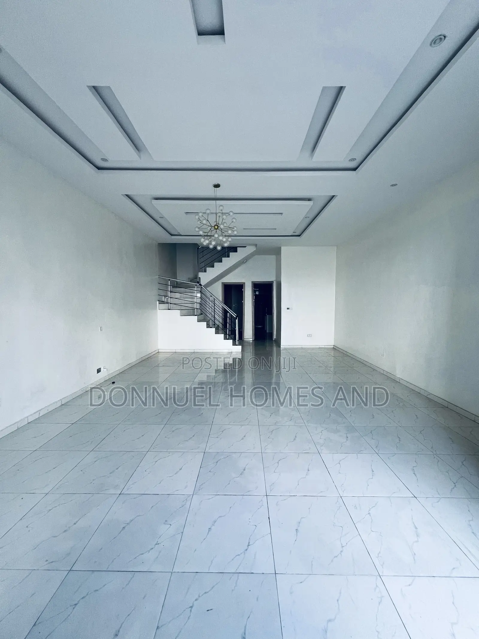 4bdrm Townhouse / Terrace in Ikota for rent