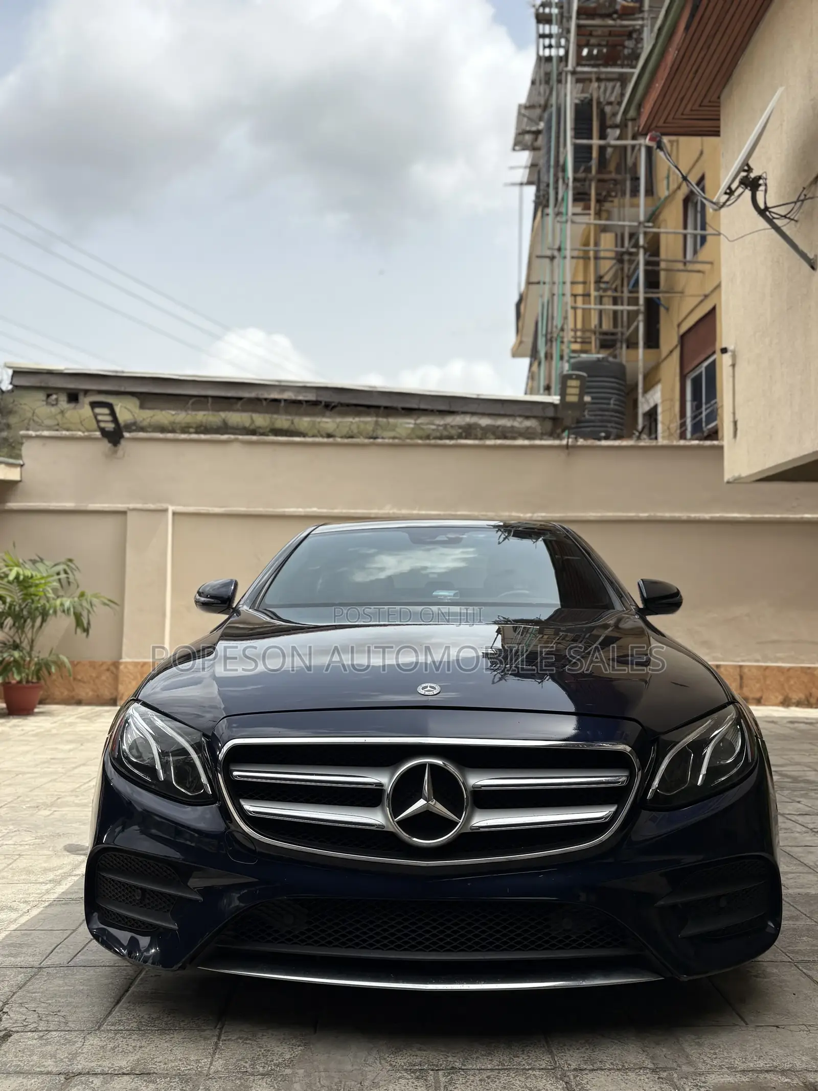 Mercedes-Benz E300 2018 Blue