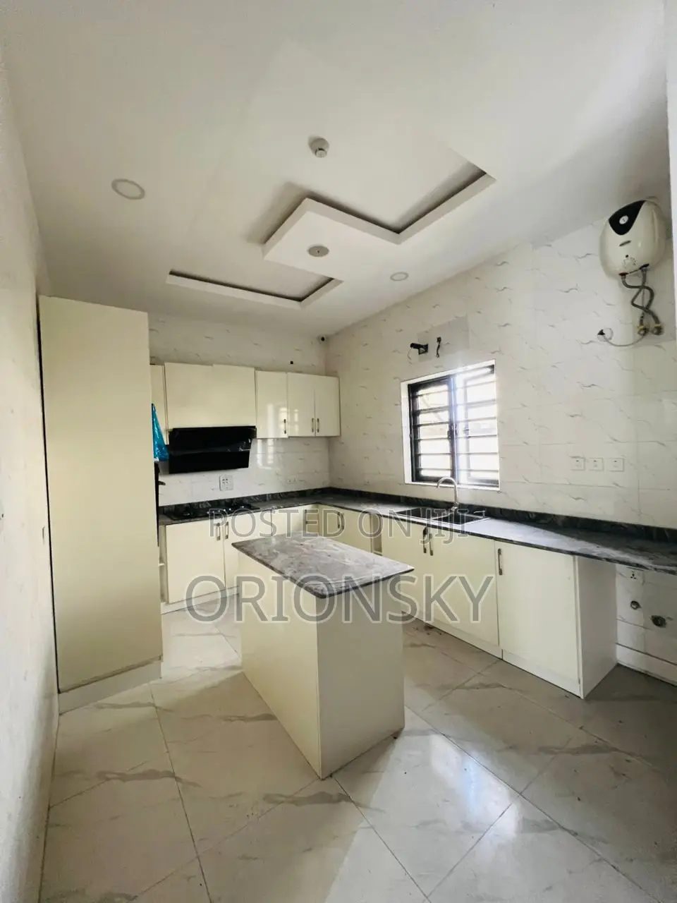 4bdrm Apartment in Ajah for sale