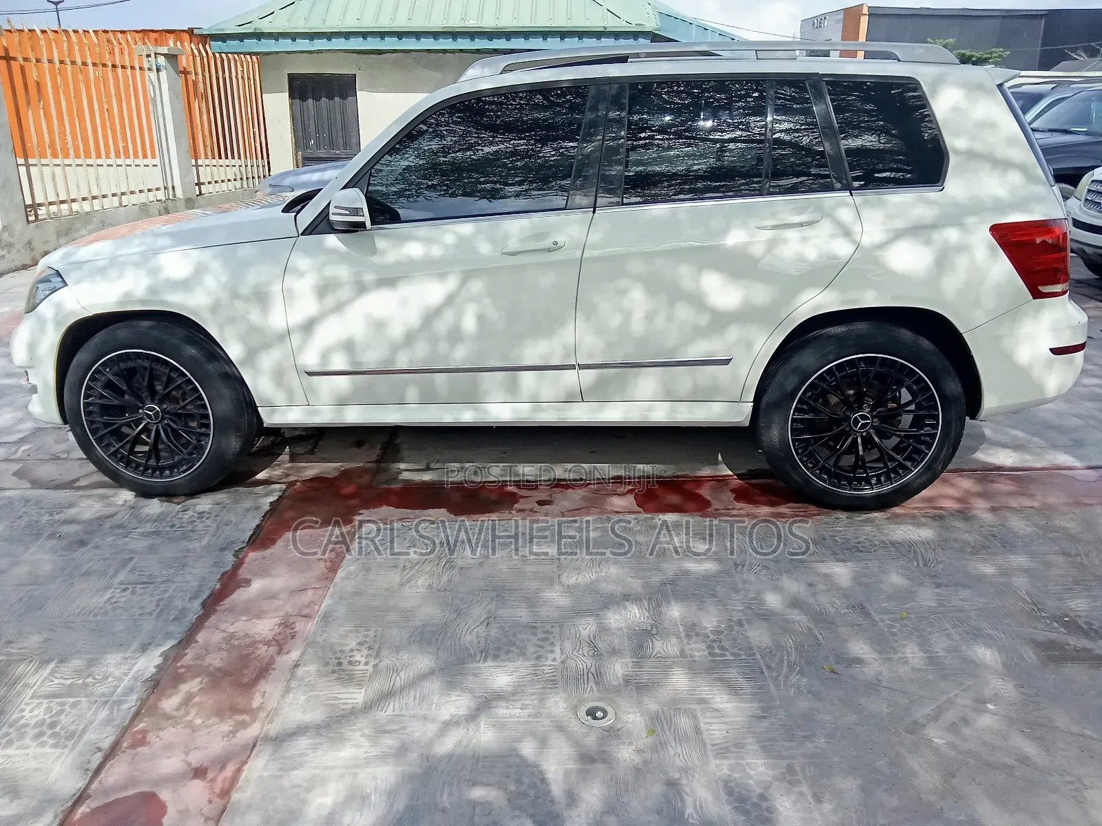 Mercedes-Benz GLK-Class 350 4MATIC 2011 White
