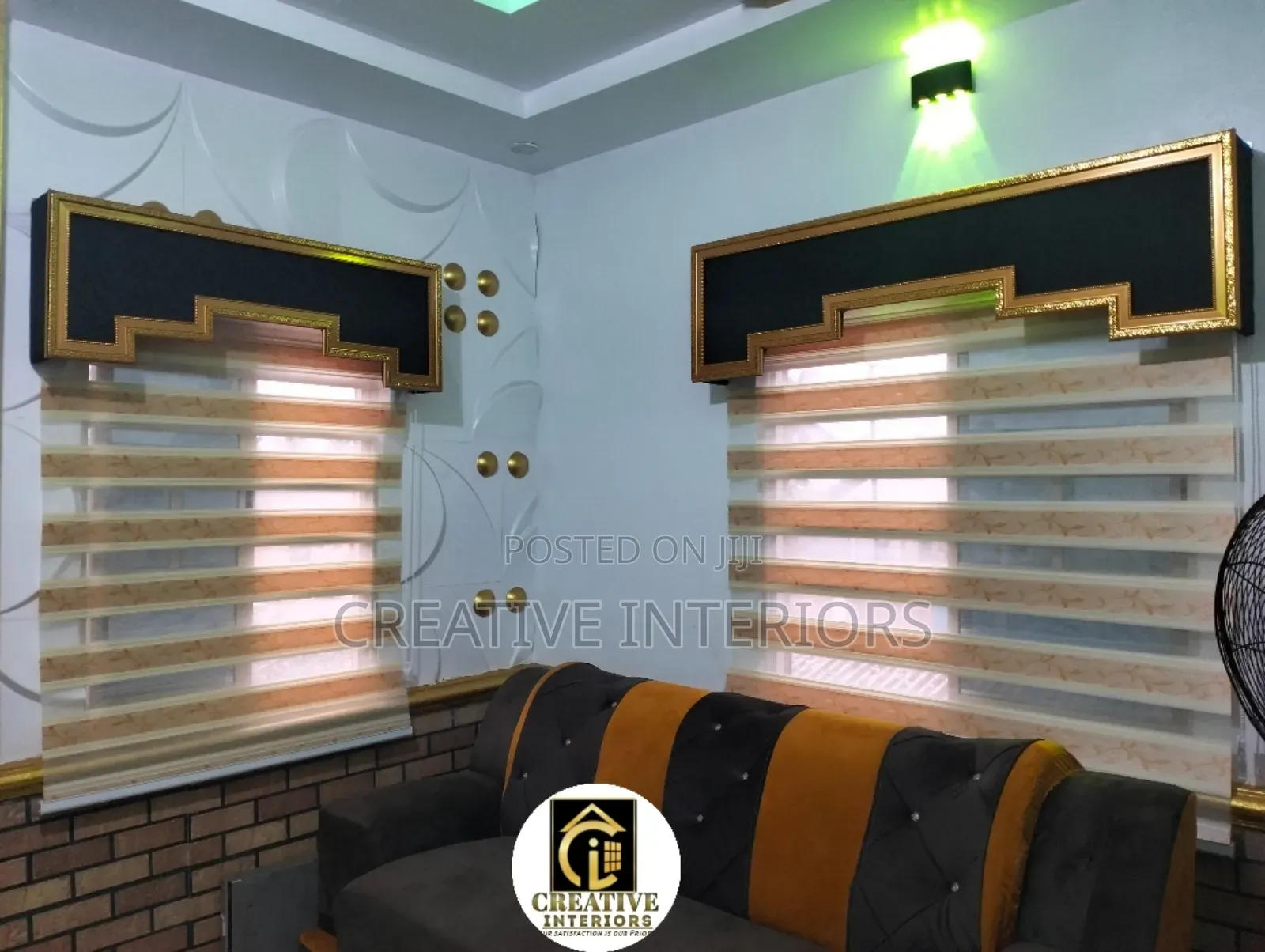 Luxury Window Blinds With Board Frame