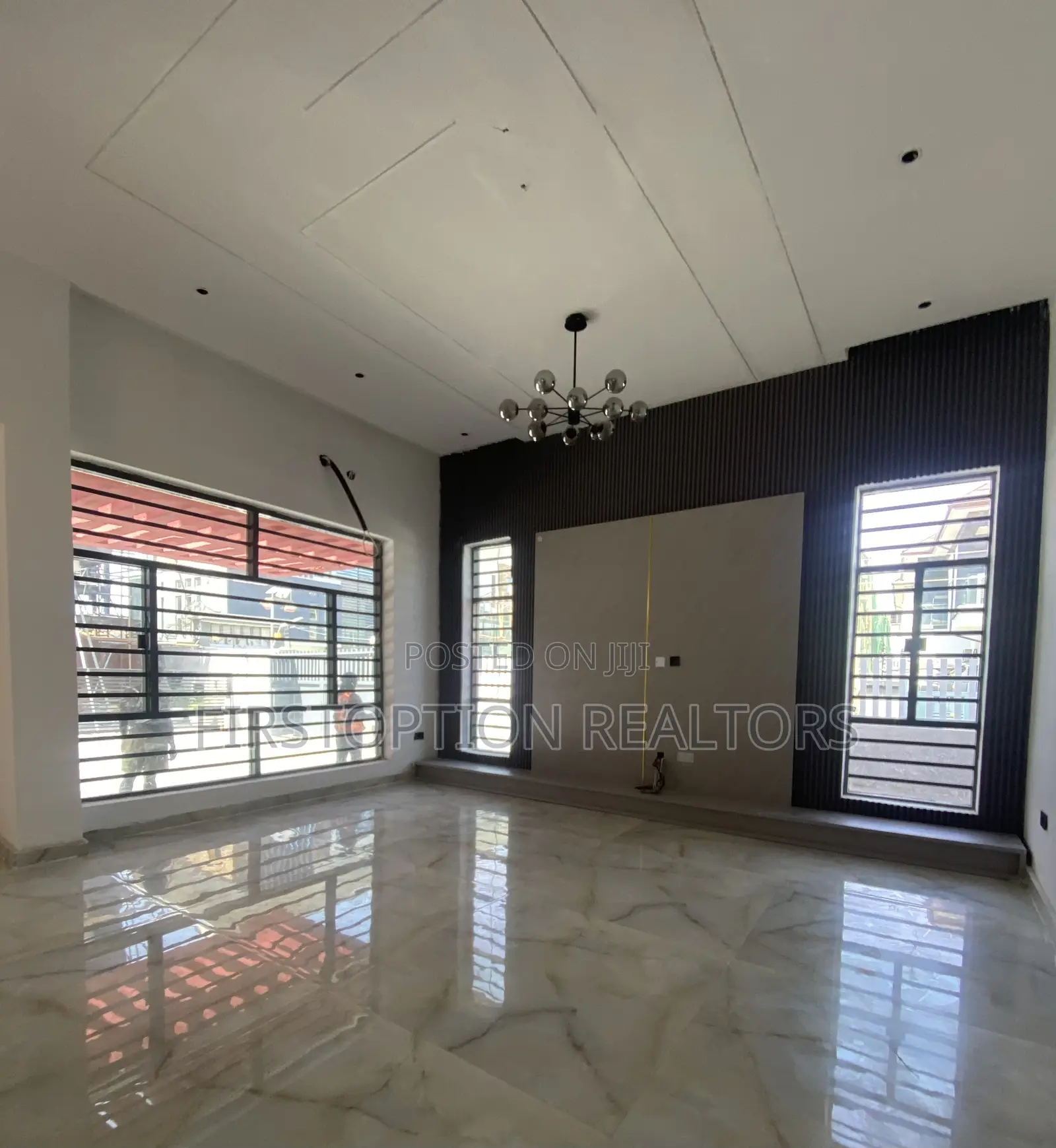 5bdrm Duplex in White Oak Estate, Ologolo for rent