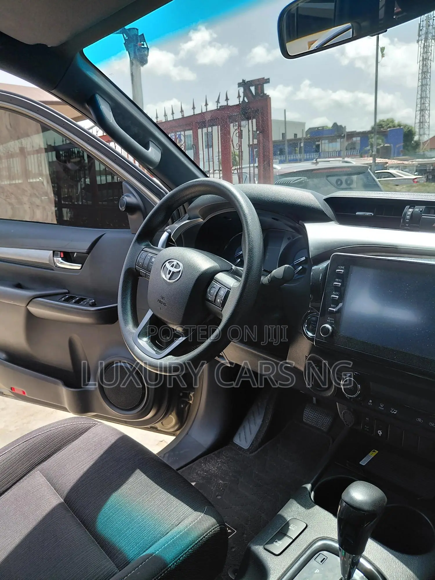 Toyota Hilux 2021 Gray
