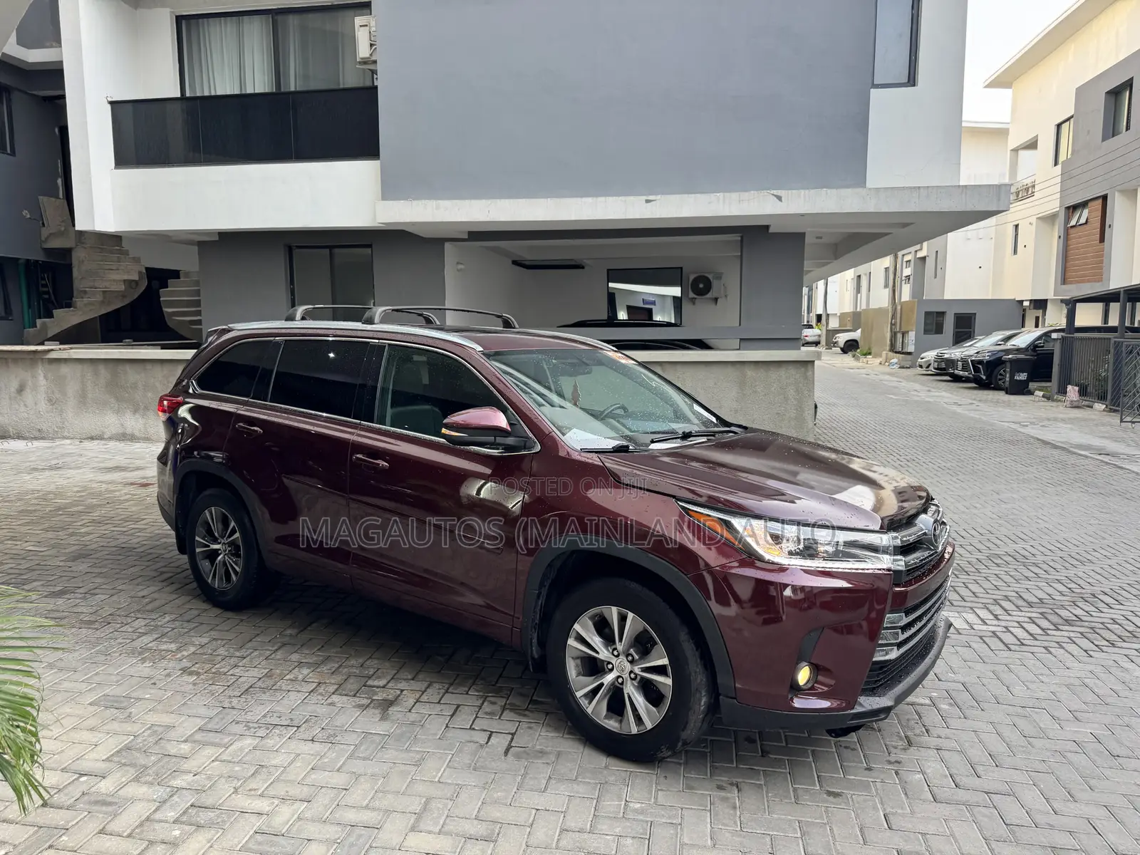 Toyota Highlander XLE 4dr SUV AWD (3.5L 6cyl 6A) 2015 Burgundy