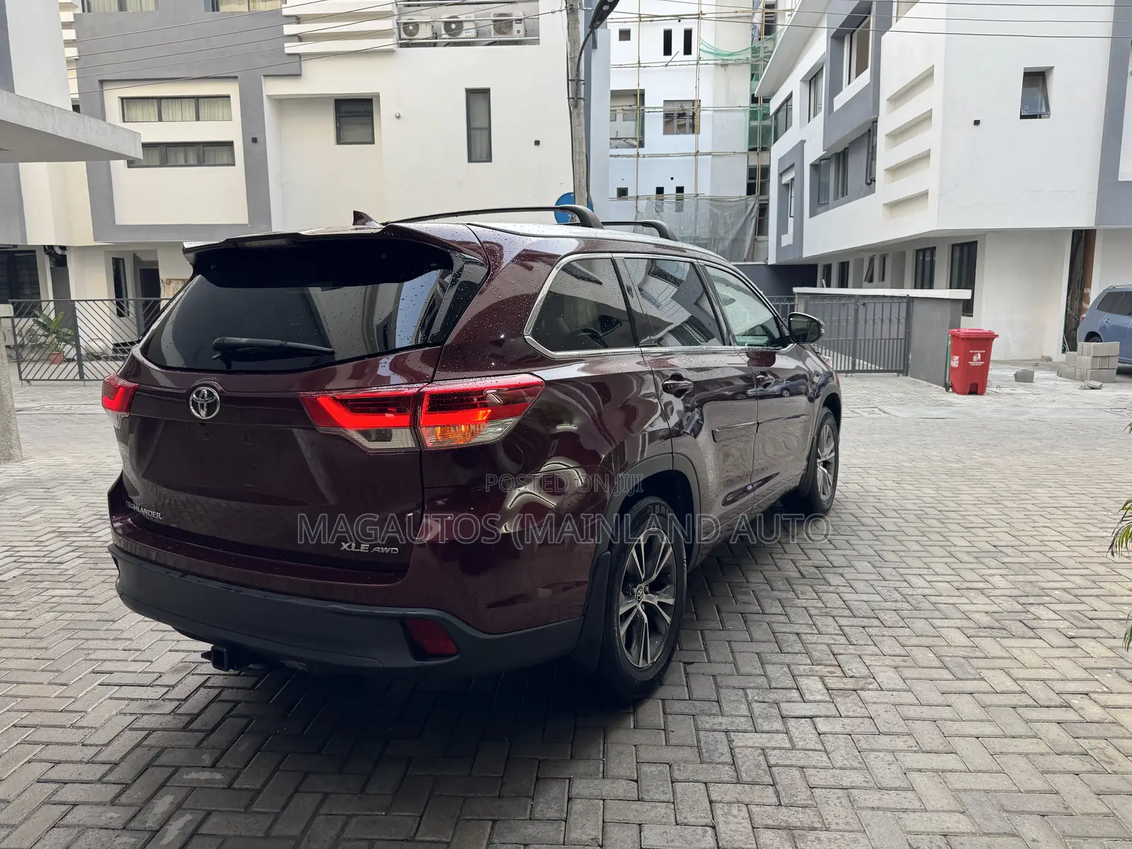 Toyota Highlander XLE 4dr SUV AWD (3.5L 6cyl 6A) 2015 Burgundy