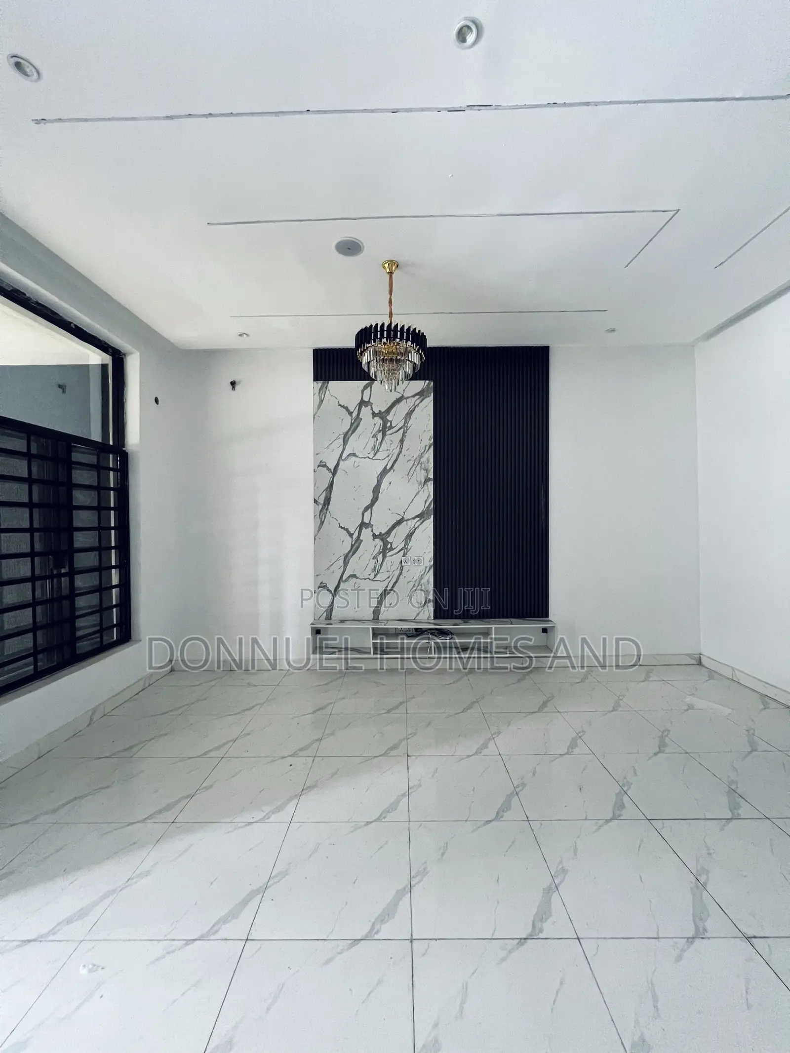 4bdrm Townhouse / Terrace in Ikota for rent