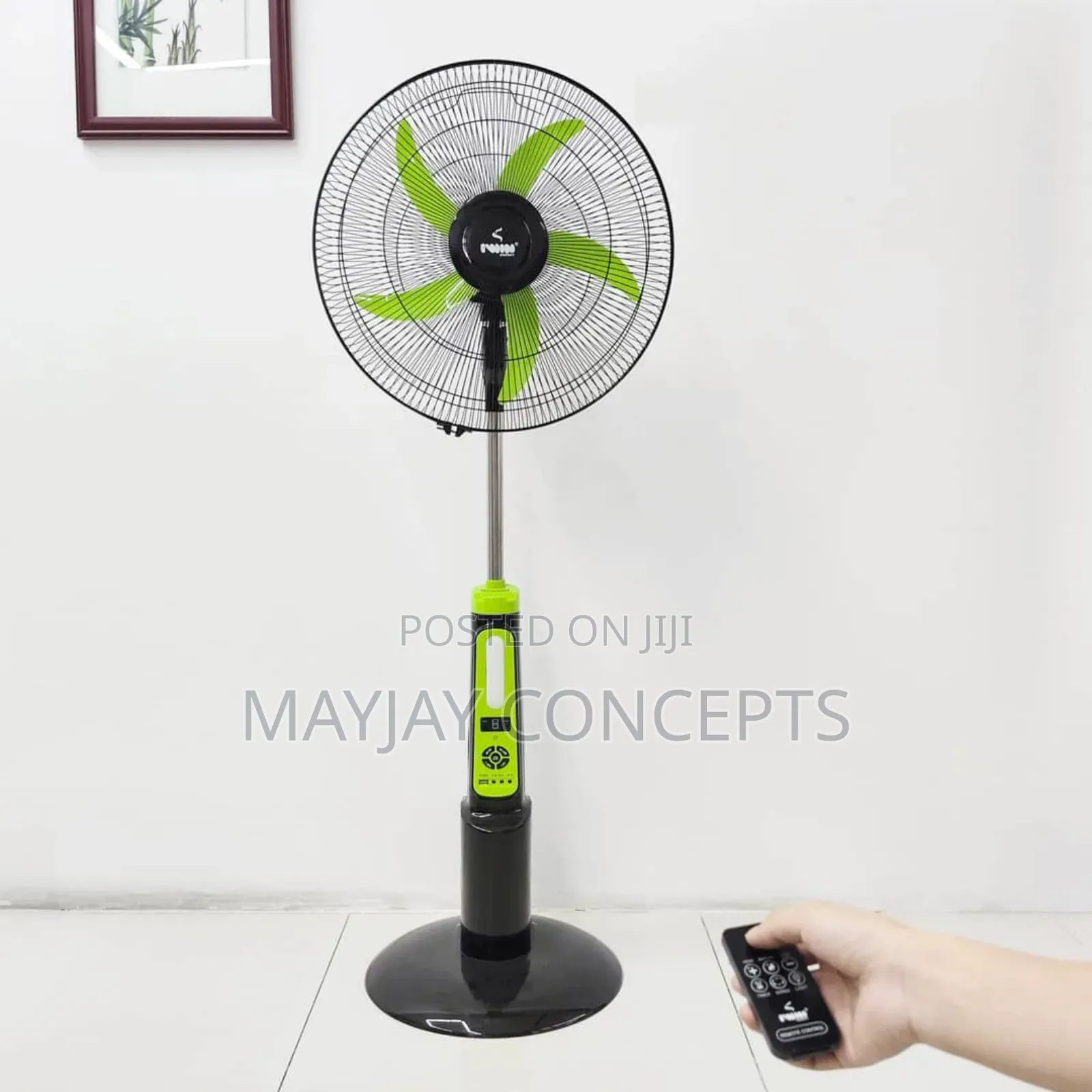 18" Iwin Rechargeable Ac/Dc Solar Standing Fan-Solar Panel and 2-Bulb
