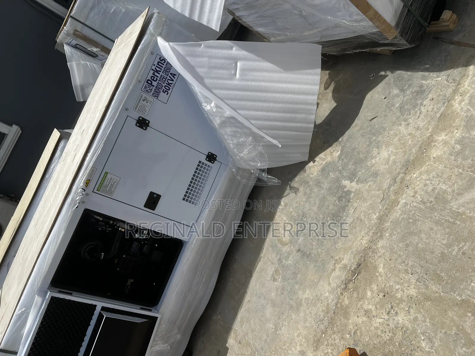 %Copper Coil 50kva Perkins Soundproof Diesel Generator