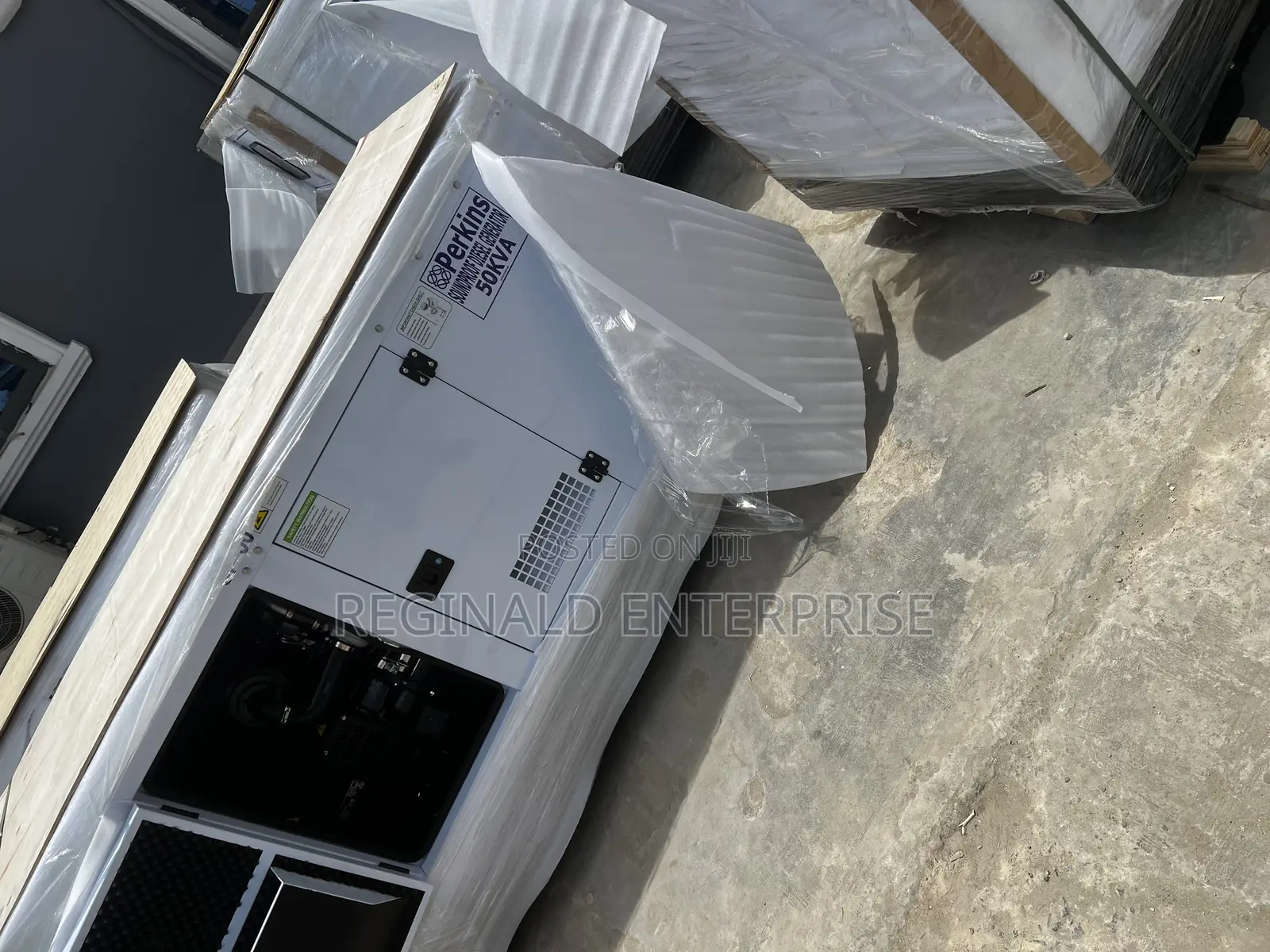 () Perkins 50kva Soundproof Diesel Generator Pure Copper