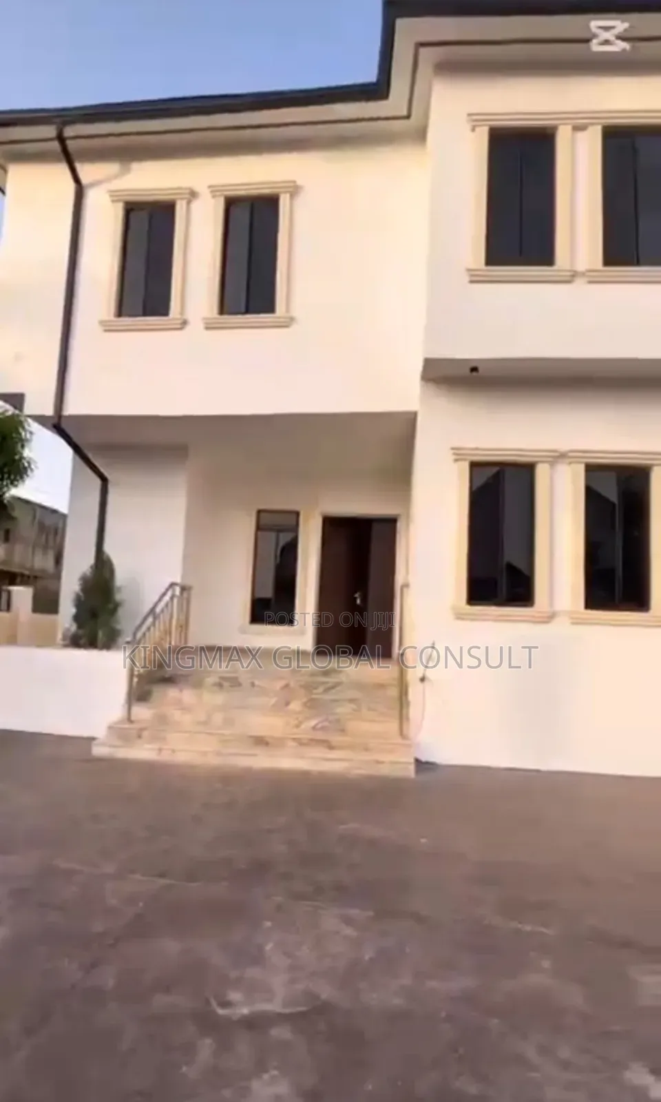 5bdrm Duplex in Prince And Princess for sale