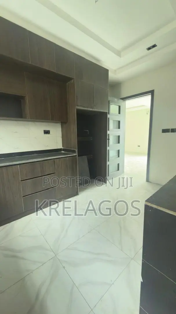 3bdrm Apartment in Orchid, Chevron for rent