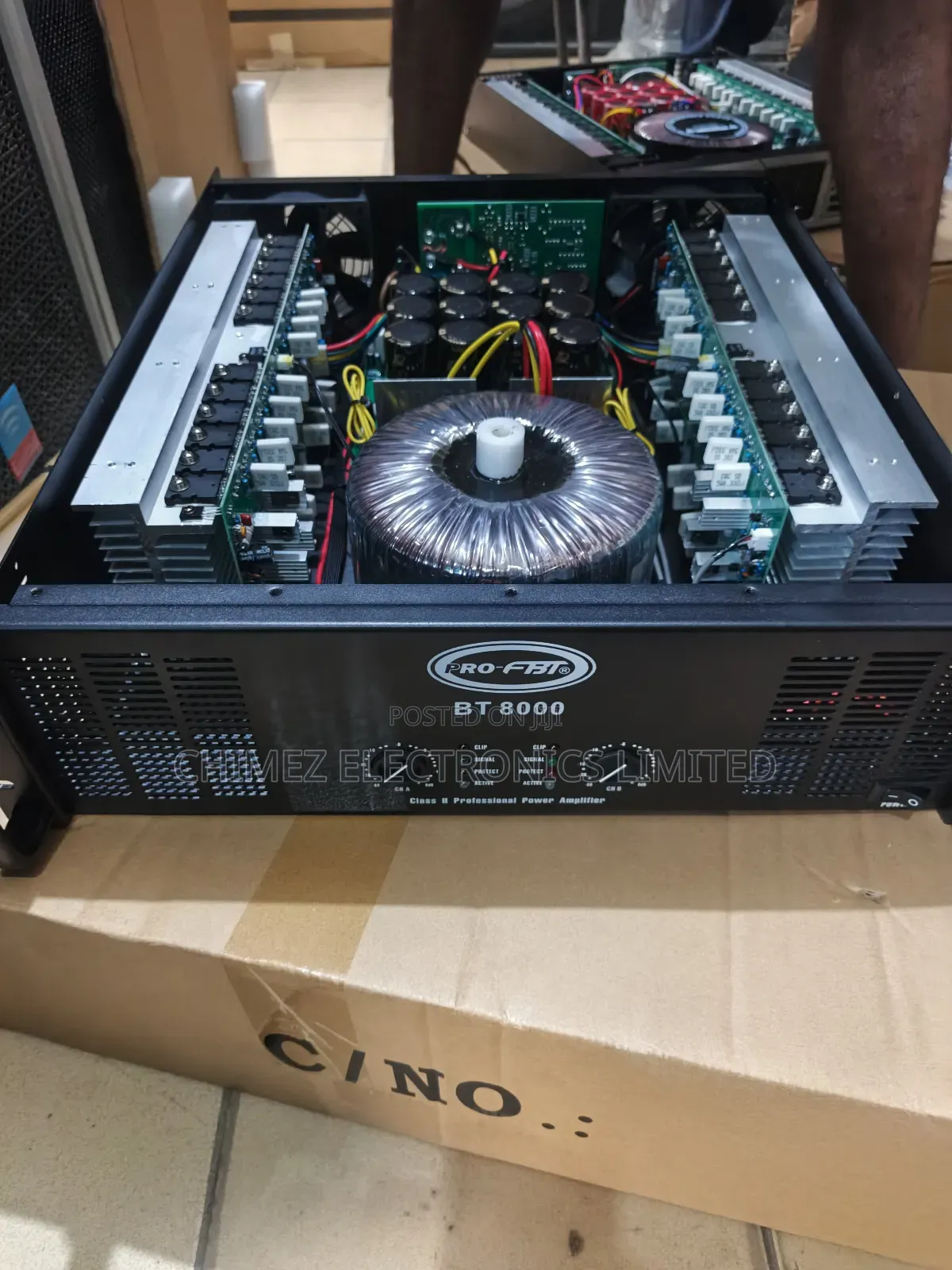Bt8000 Pro FBT Power Amplifier