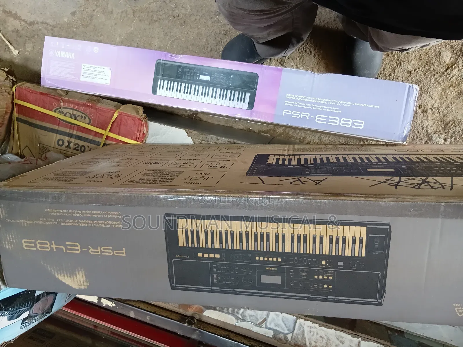 Yamaha PSR-E383 Professional Keyboard