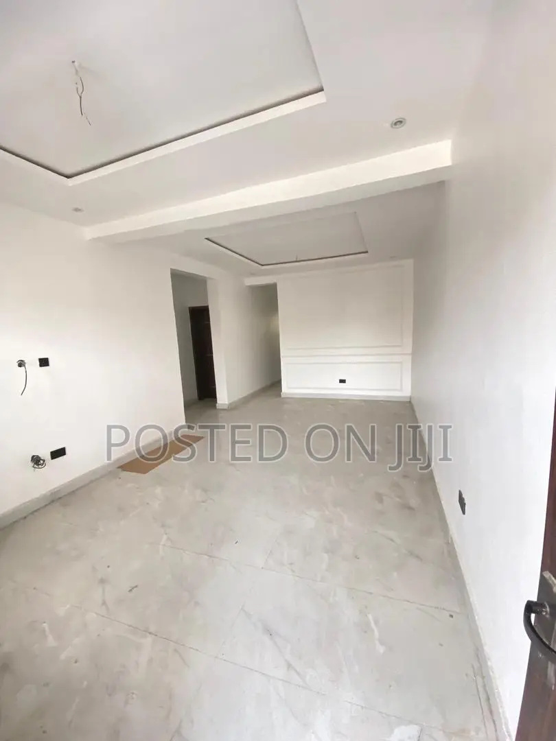 2bdrm Apartment in Idado Igbo Efon for rent