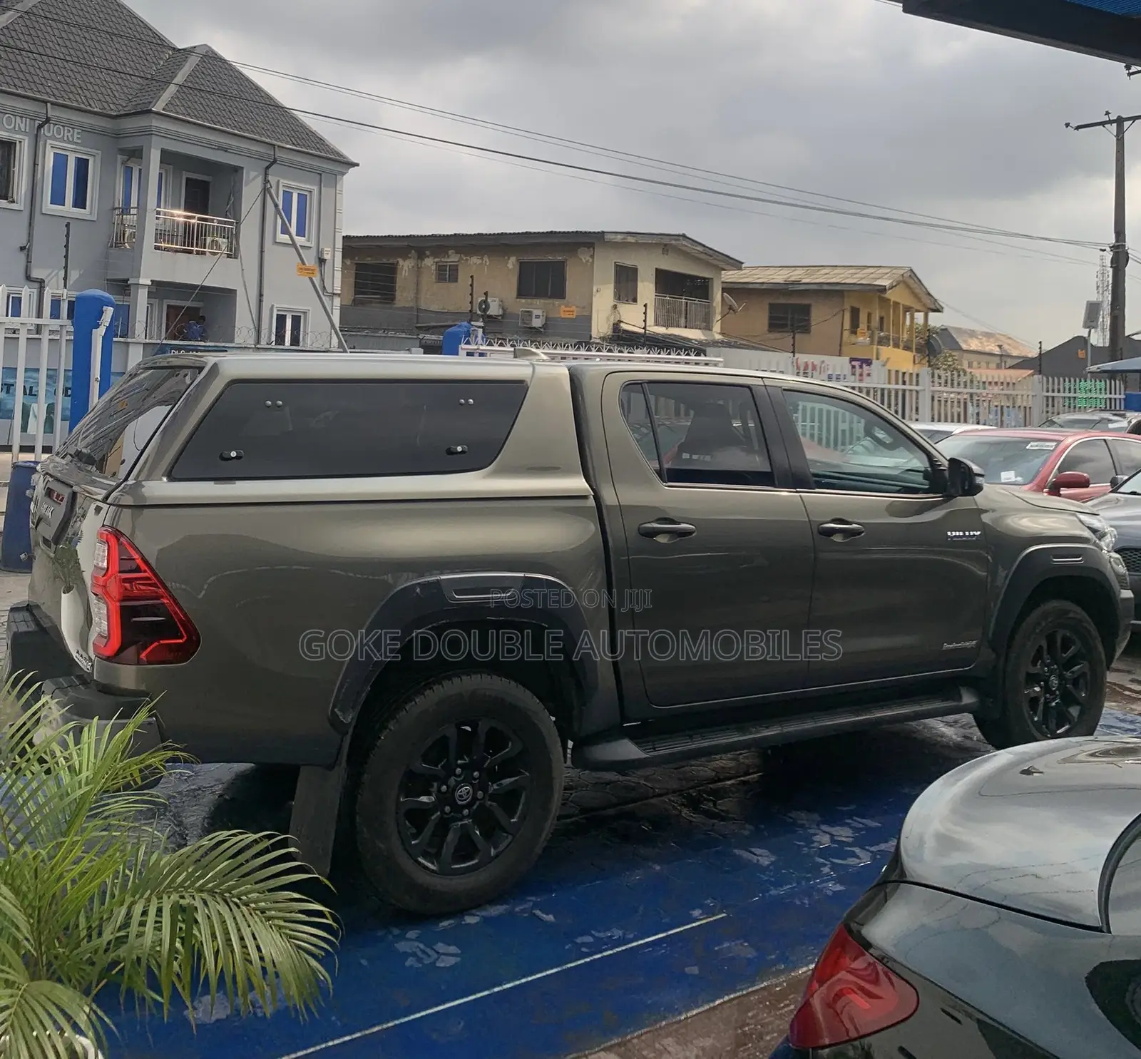 Toyota Hilux 2022 Green