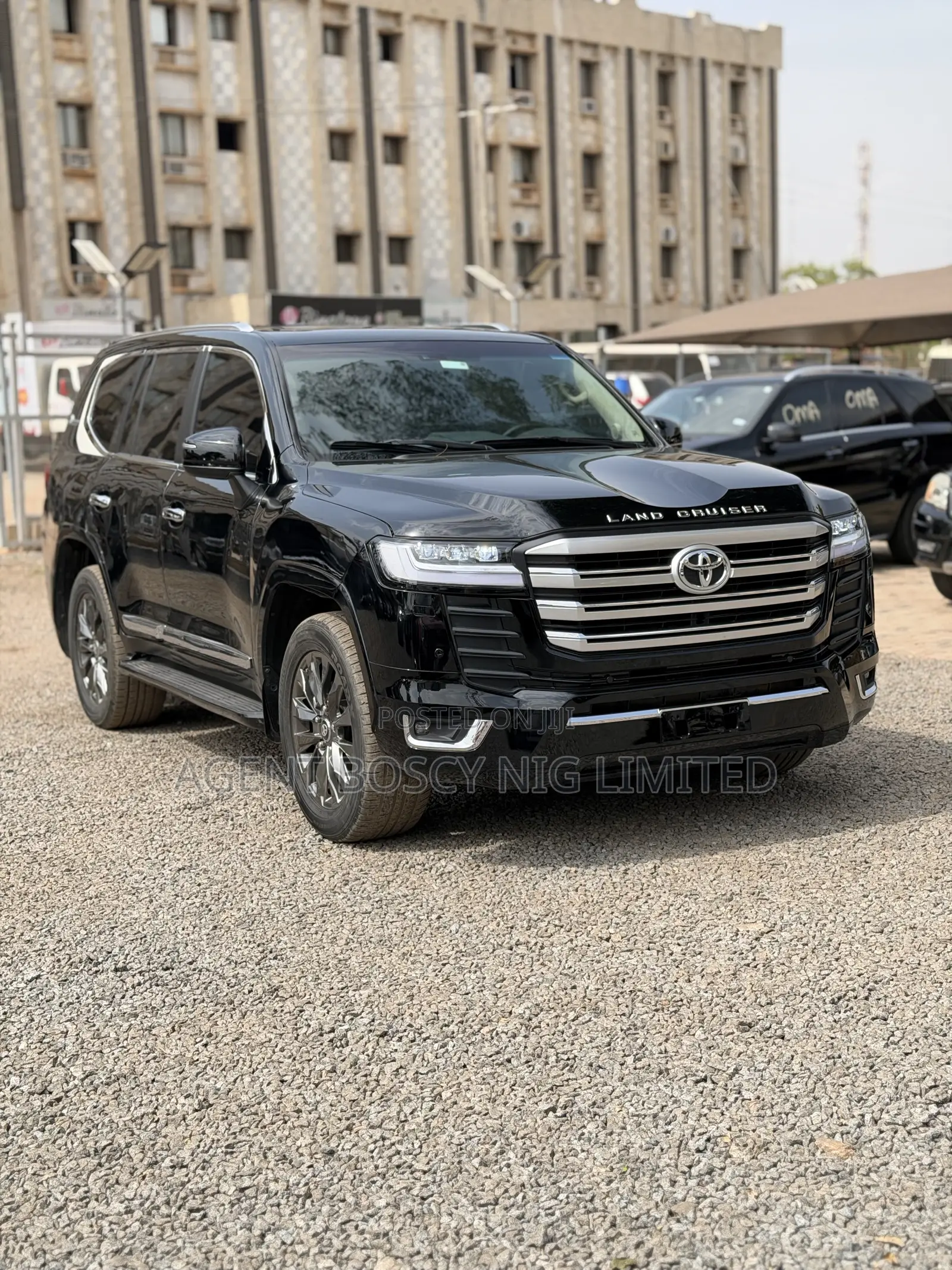 Toyota Land Cruiser 4.5 V8 VXR 2011 Black