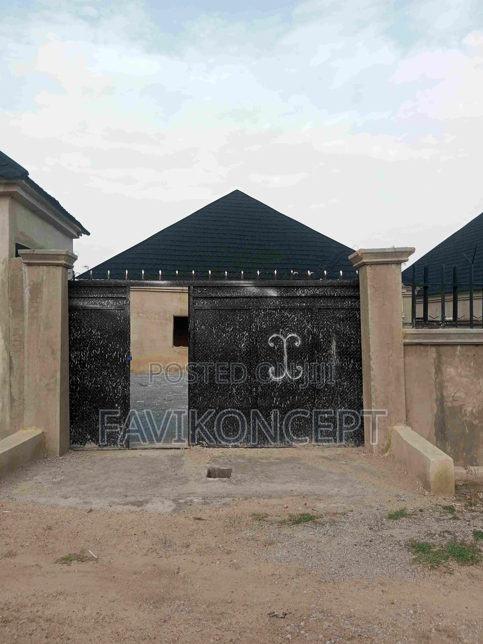 4bdrm Bungalow in Legend Estate, Giri for sale