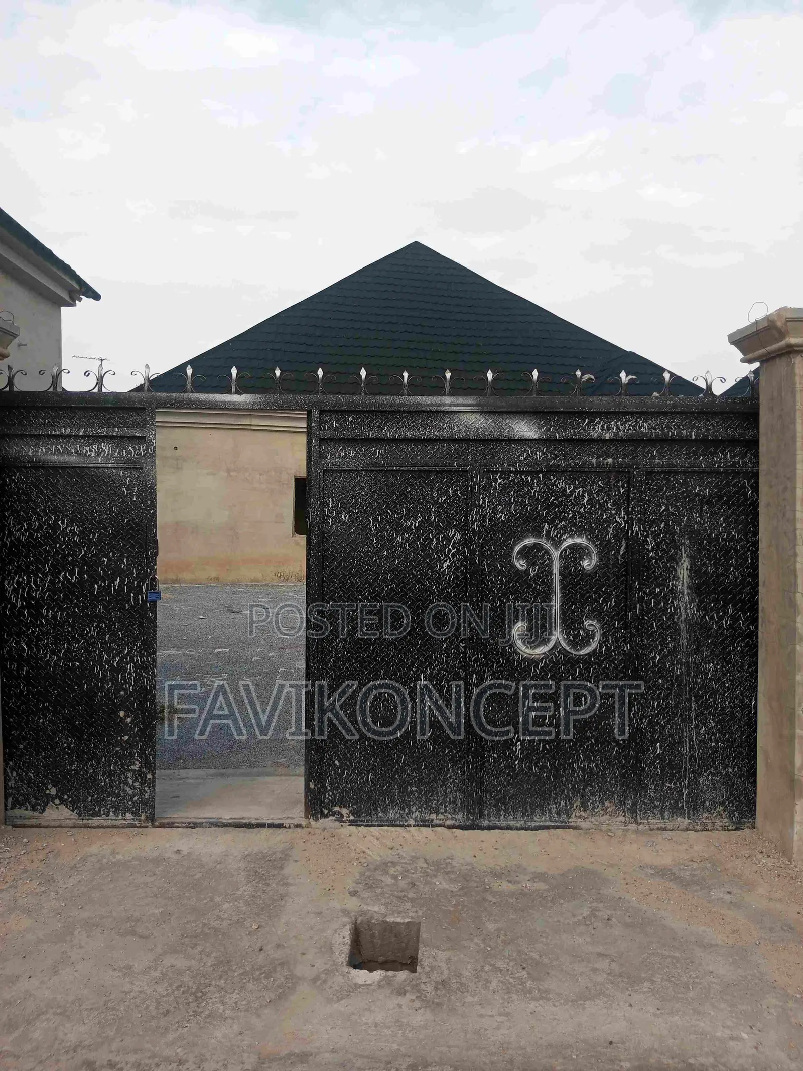 4bdrm Bungalow in Legend Estate, Giri for sale
