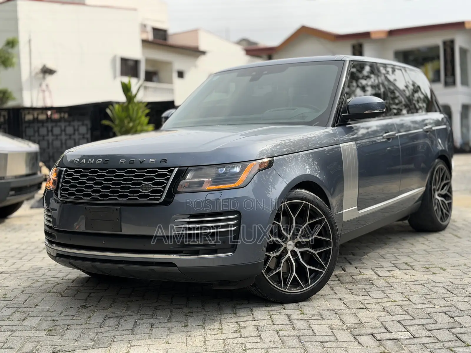Land Rover Range Rover Vogue 2019 Blue