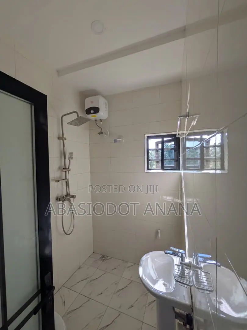 2bdrm Duplex in Shelter Afrique, Uyo for rent
