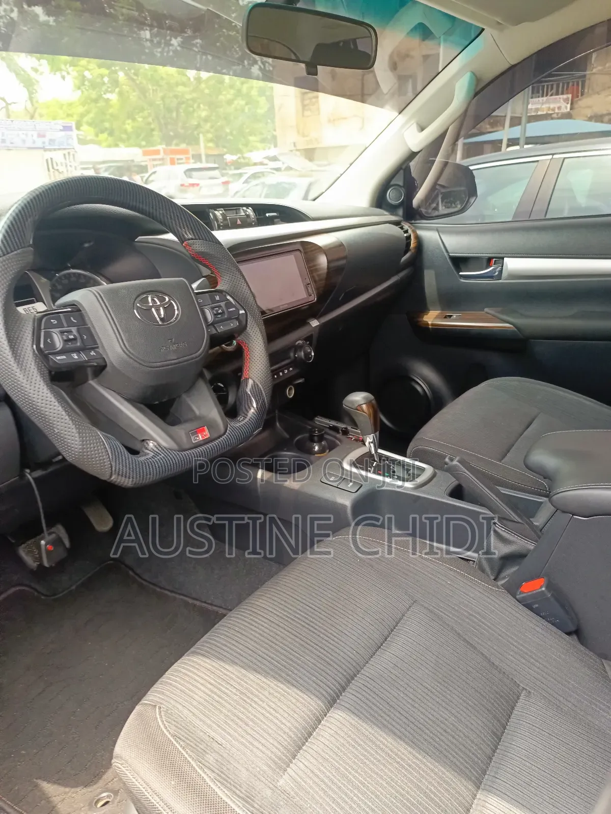 Toyota Hilux 2023 Blue
