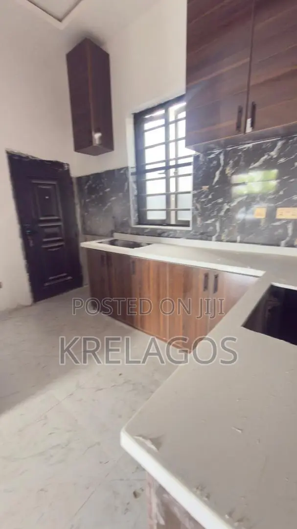 1bdrm Apartment in Orchid, Chevron for sale