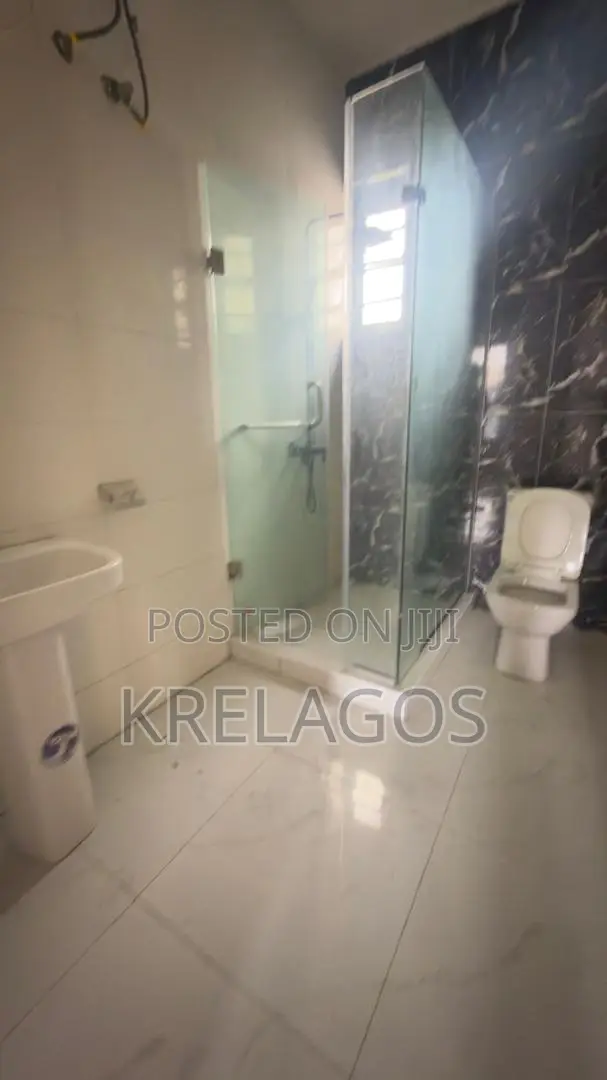 1bdrm Apartment in Orchid, Chevron for sale