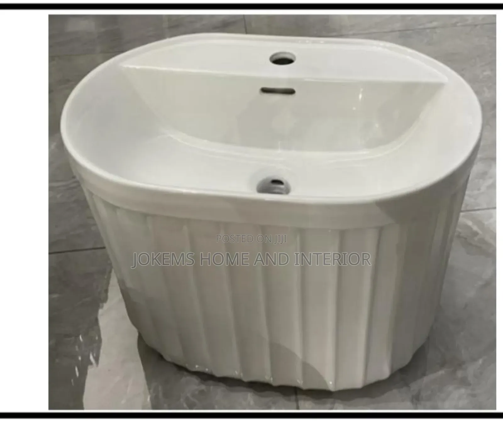 Luxury Fluted Ceramic Pedestal Basin