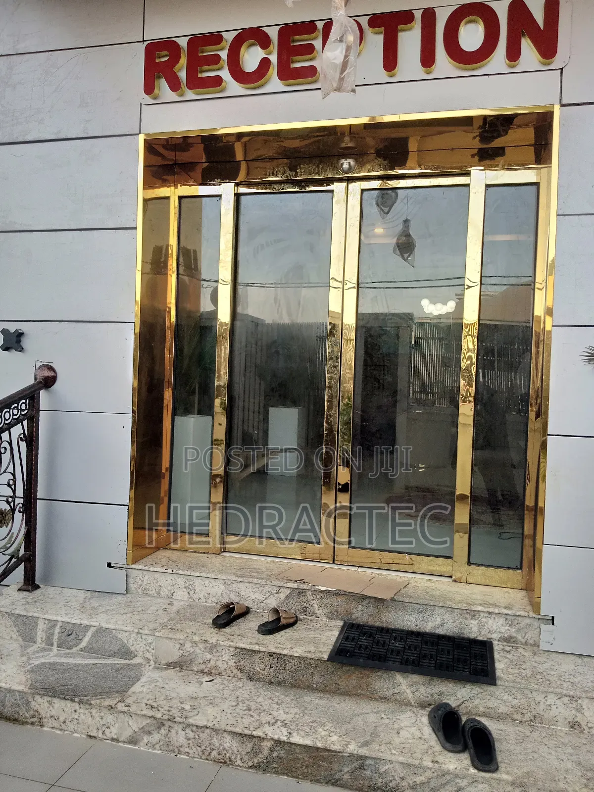 Intelligent Entrance Automatic Glass Sliding Door Frameless