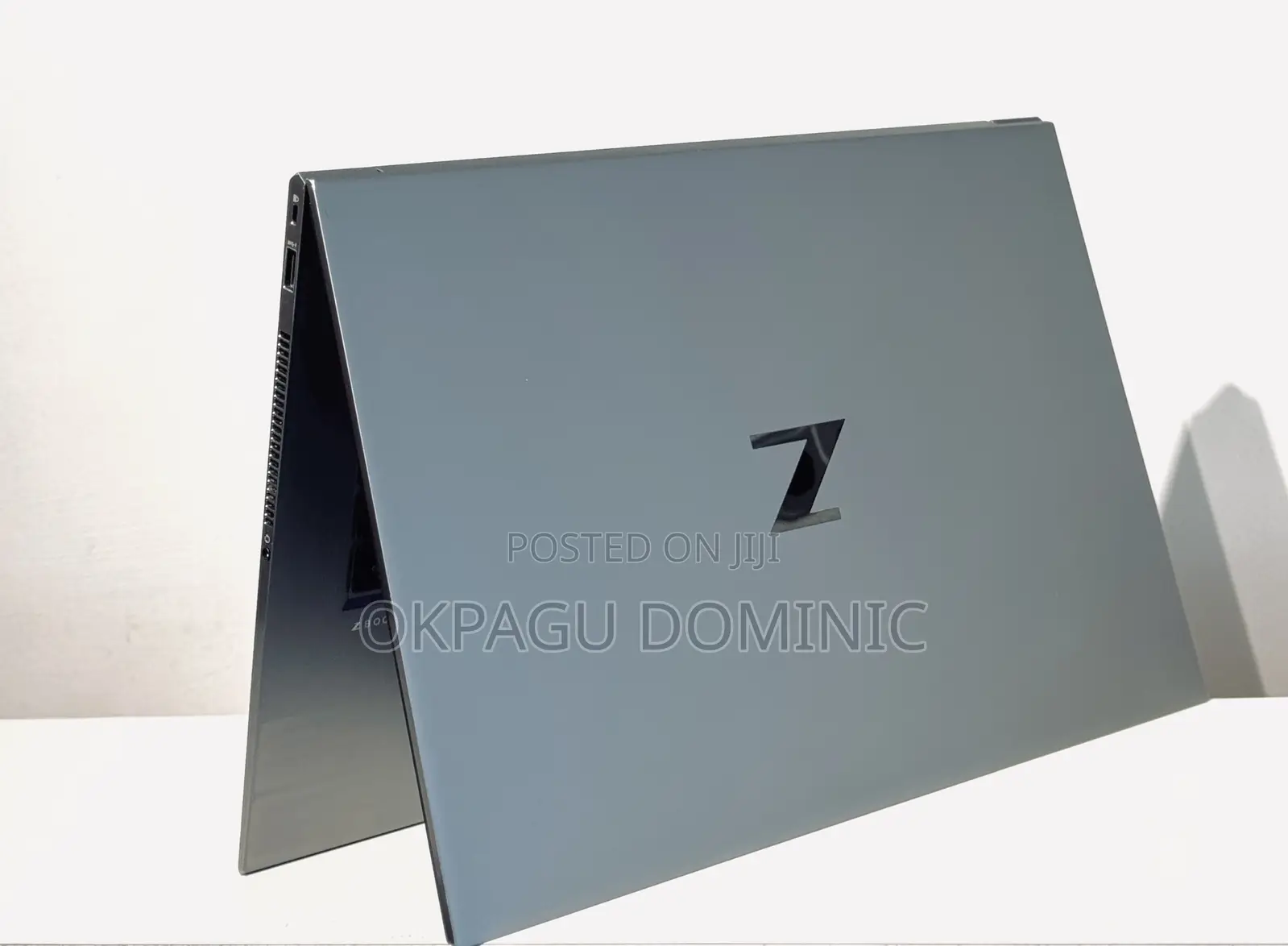 Laptop HP ZBook Firefly 14 G7 16GB Intel Core i7 HDD+SSD 512GB