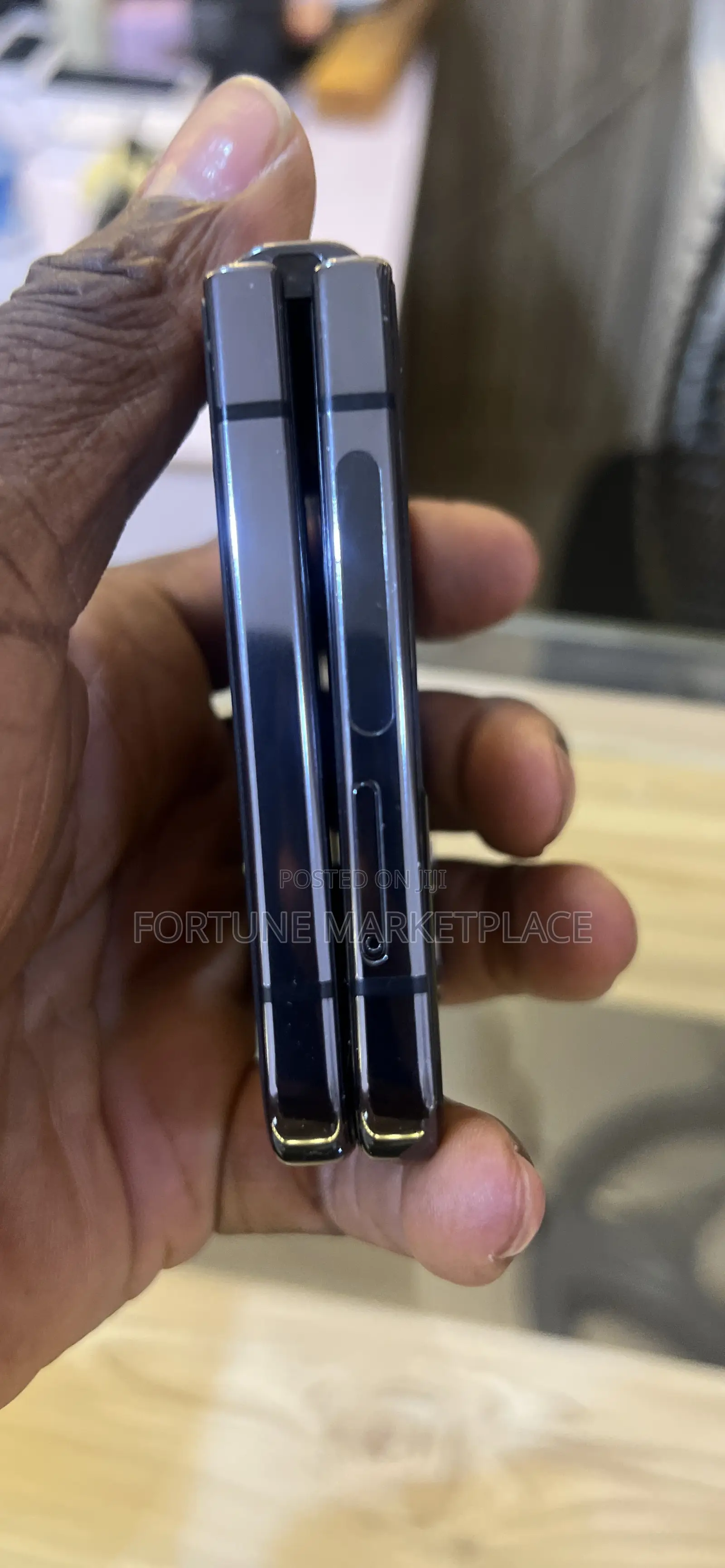 Samsung Galaxy Z Flip4 128 GB Black