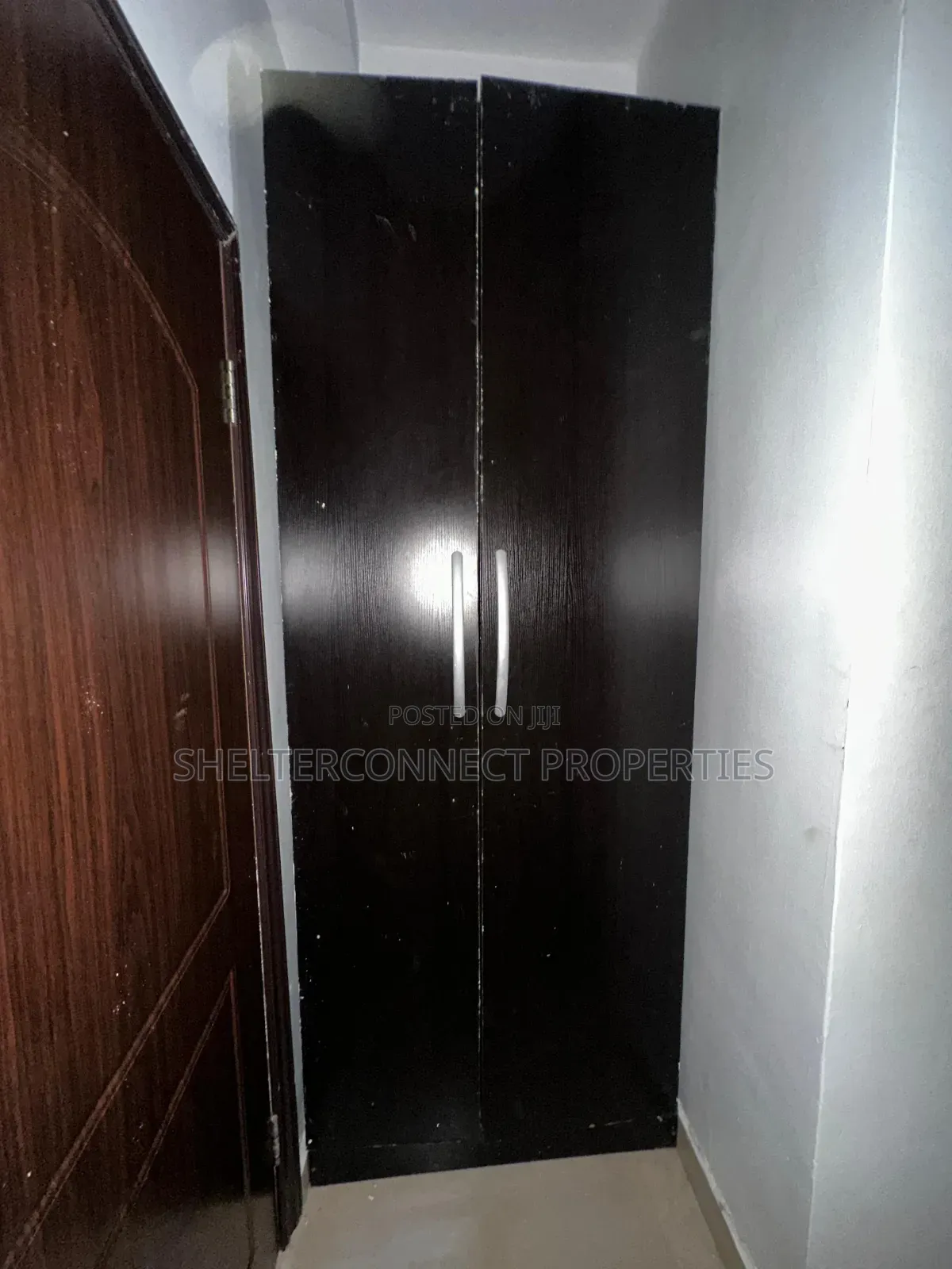 2bdrm Apartment in Lekki Phase 1 for rent