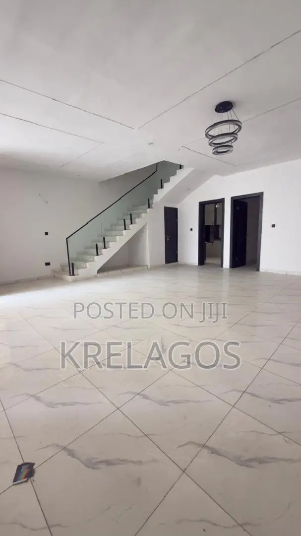 4bdrm Duplex in Ikota for rent